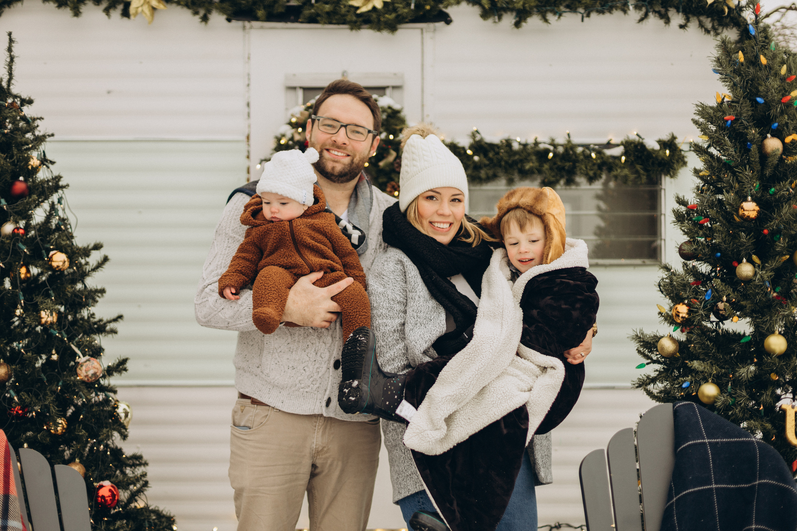 Family time. Wedding Photographer Toronto
