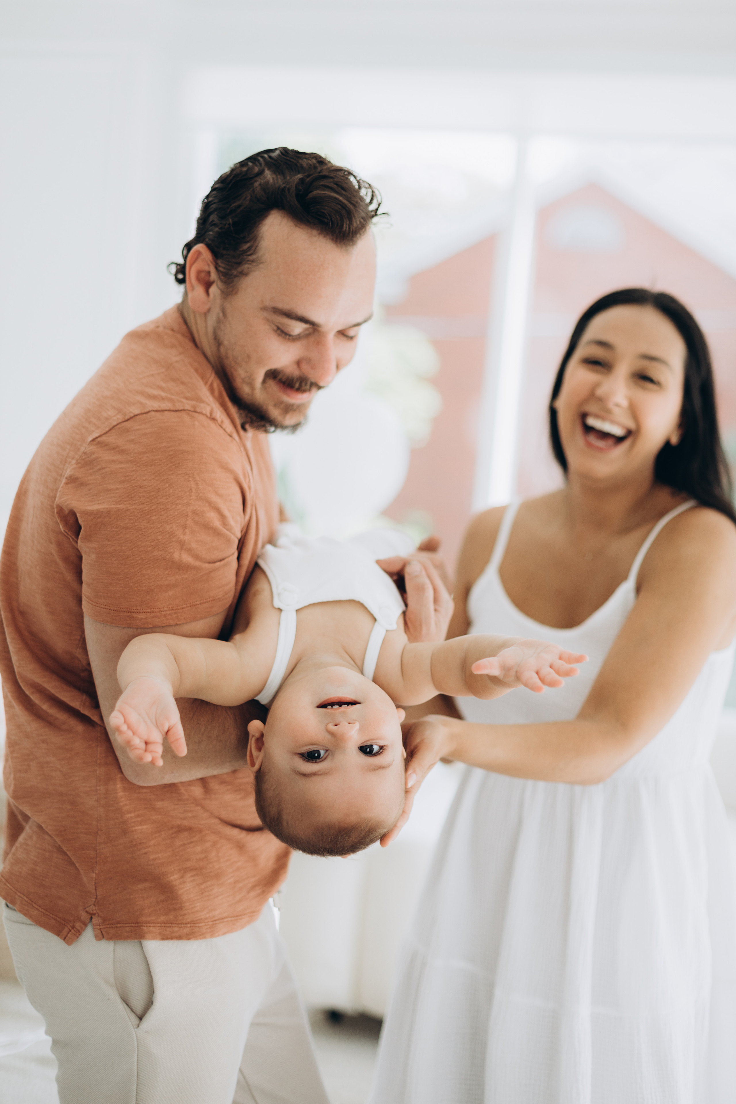 Cake smash. Wedding Photographer Toronto