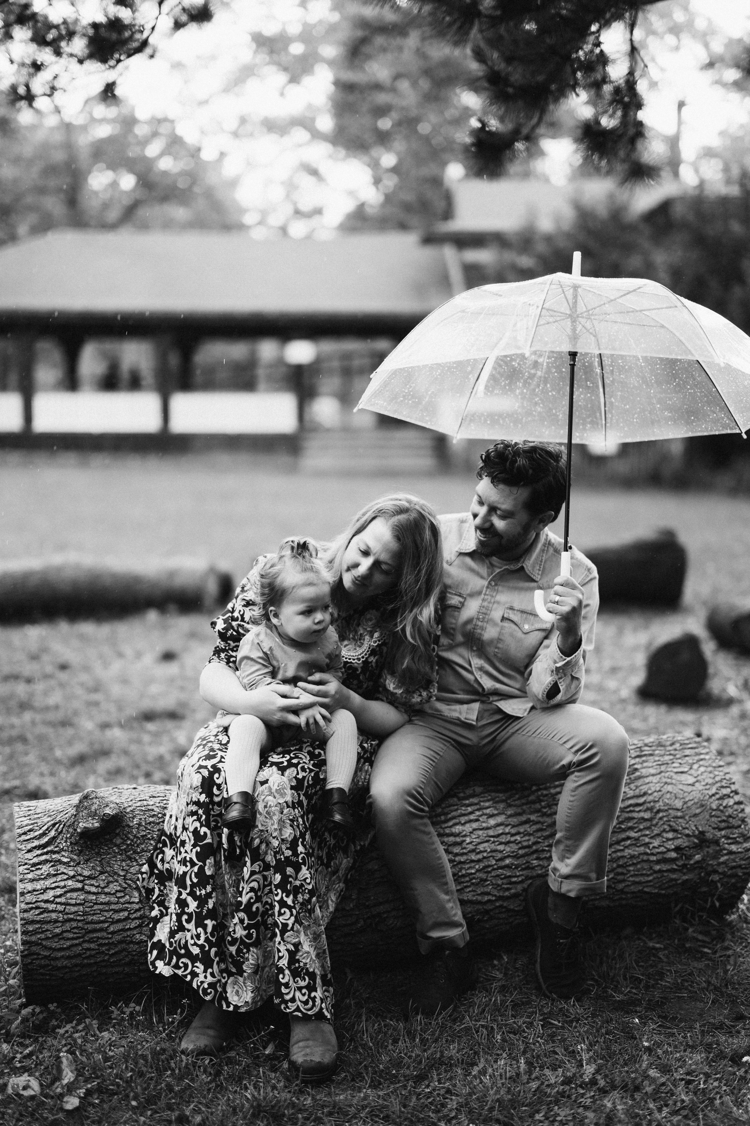 Under the rain. Wedding Photographer Toronto