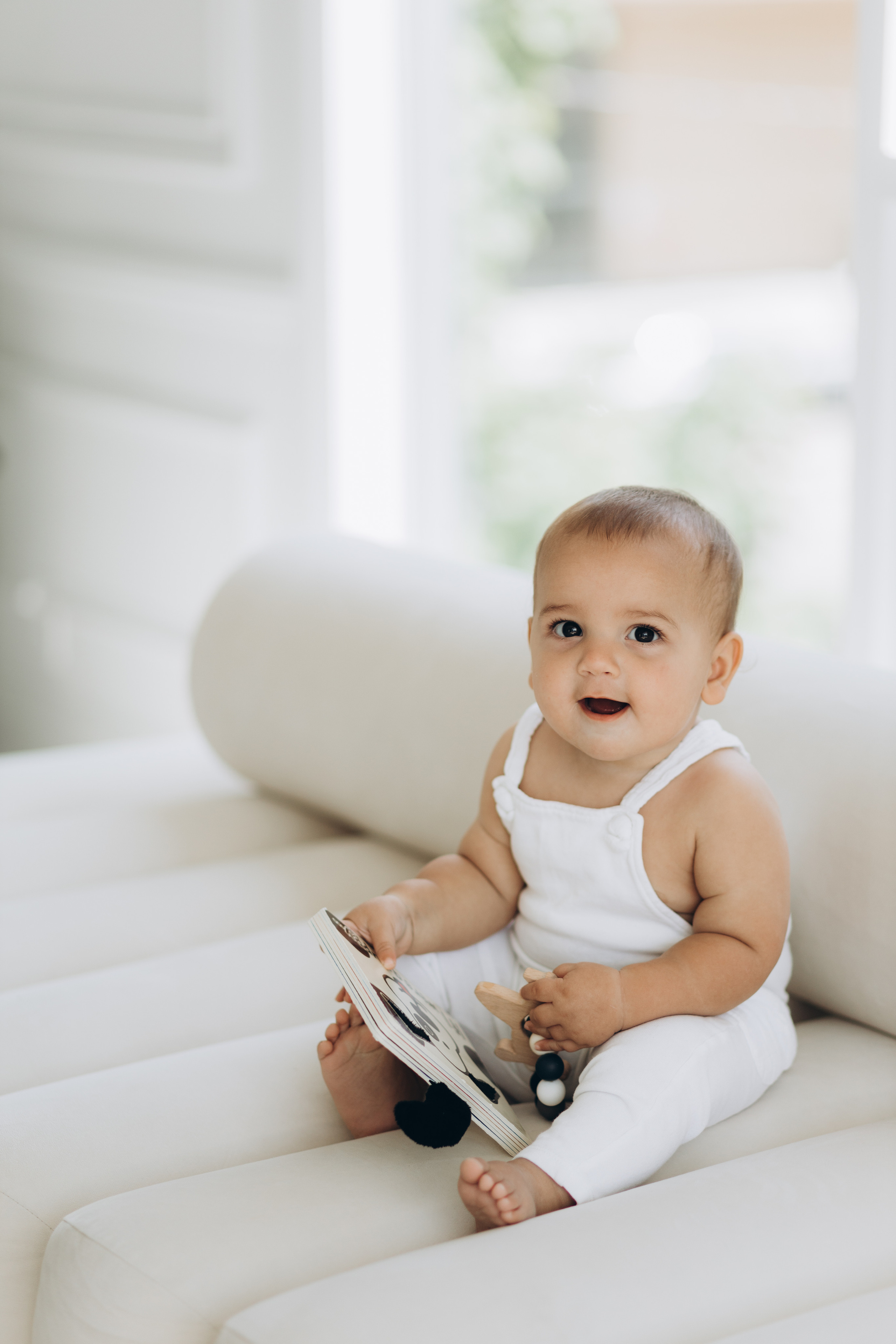 Cake smash. Wedding Photographer Toronto