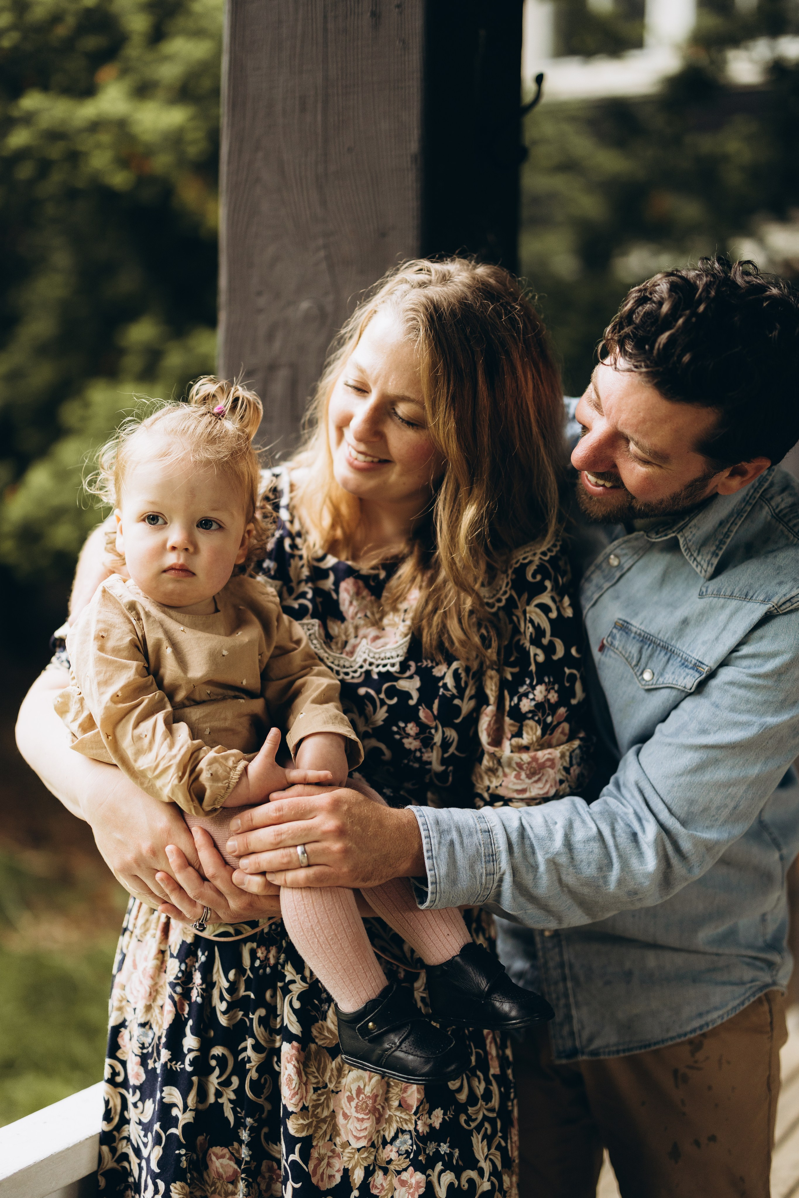 Under the rain. Wedding Photographer Toronto