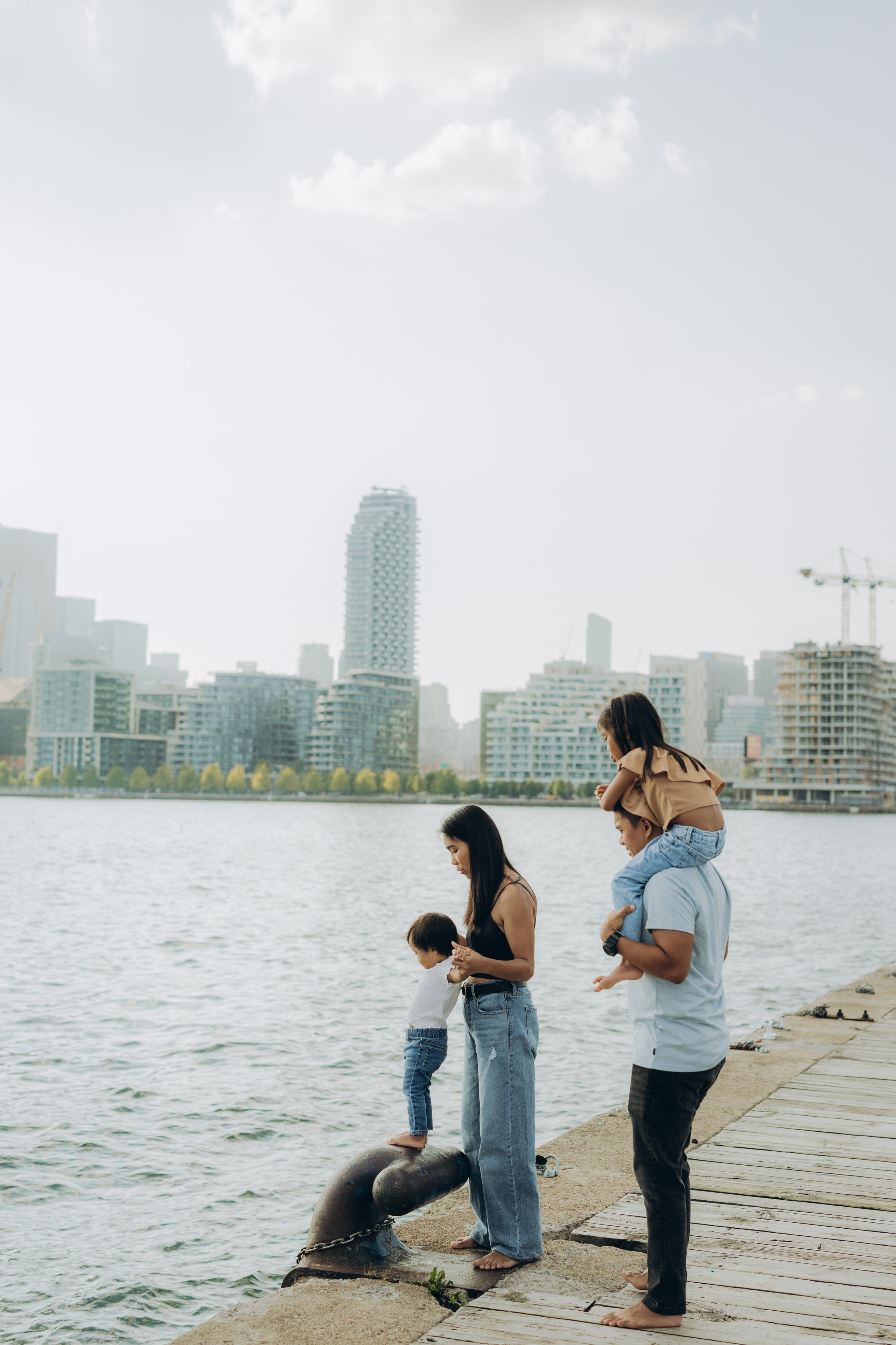 Family session in Toronto. Wedding Photographer Toronto