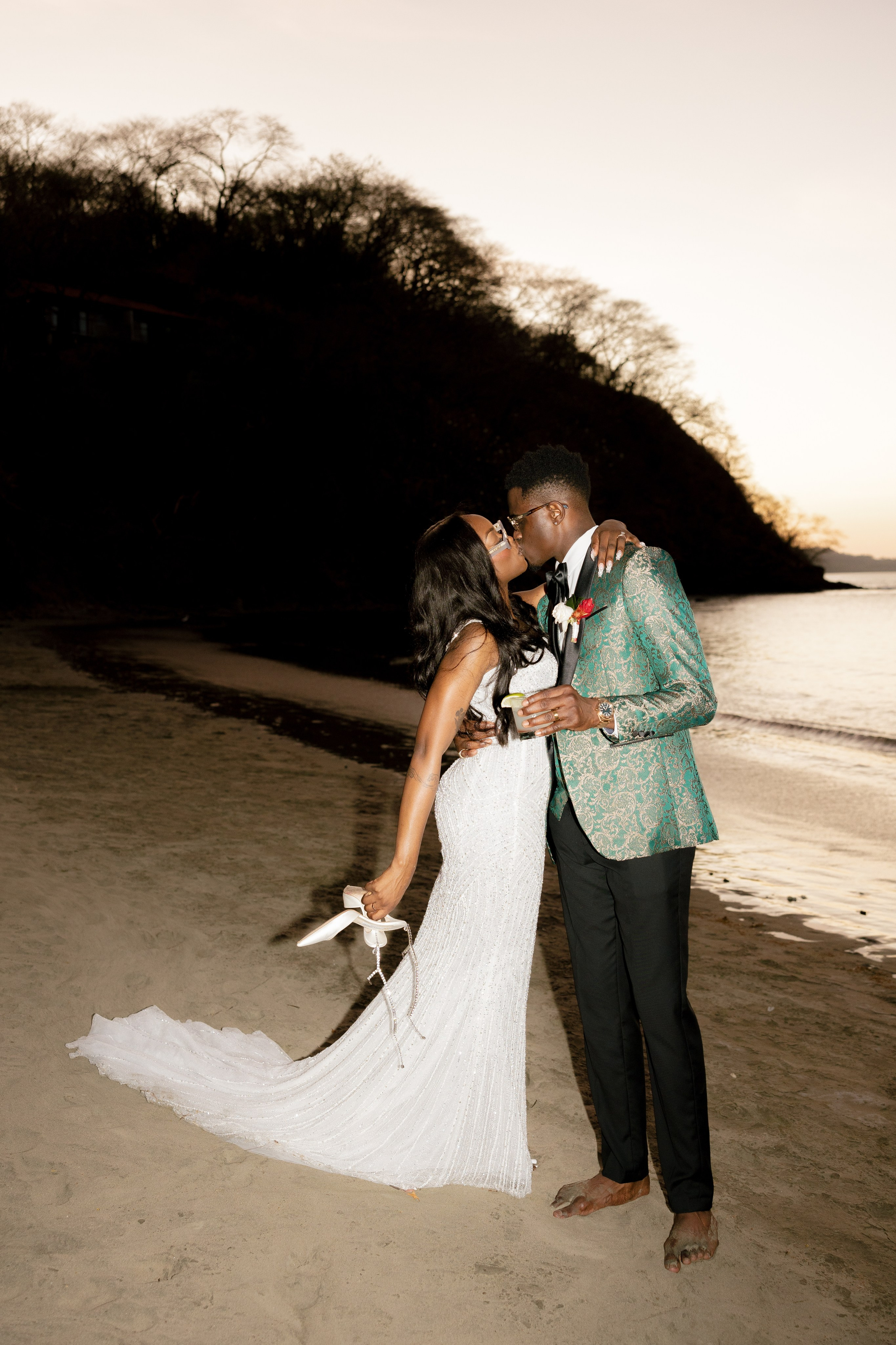 Ashley&Matt (Costa Rica). Wedding Photographer Toronto