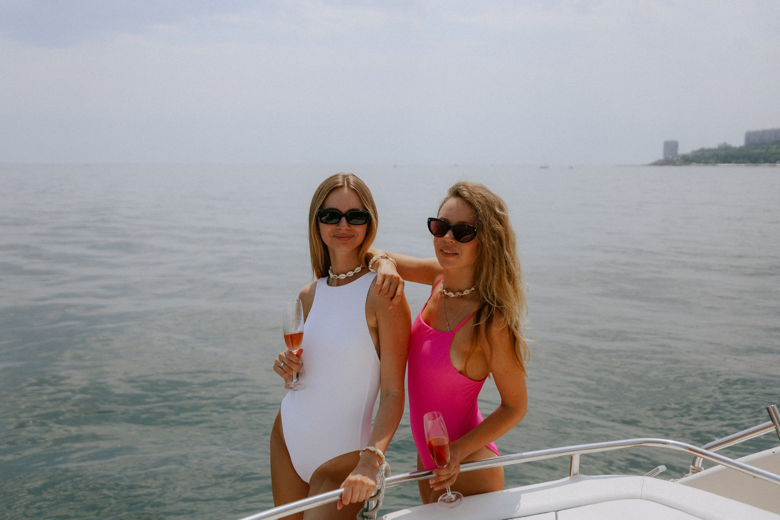 Yacht party. Wedding Photographer Toronto