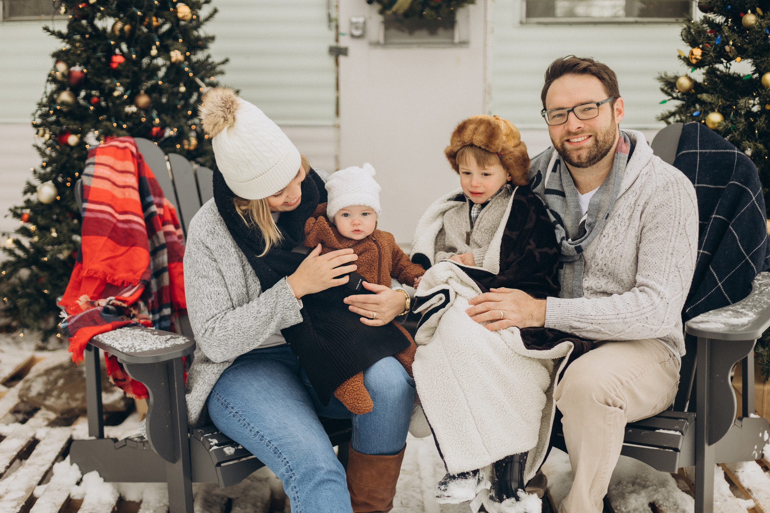 Family time. Wedding Photographer Toronto