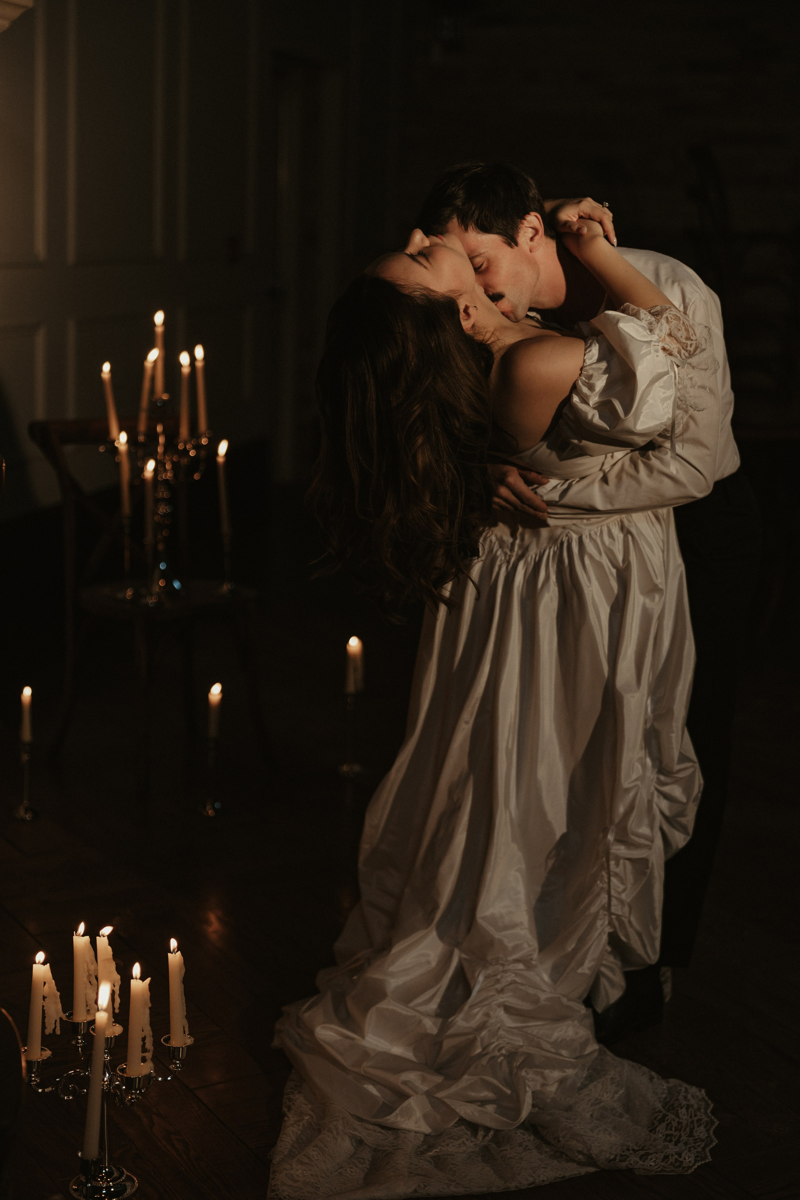 Moody engagement. Wedding Photographer Toronto