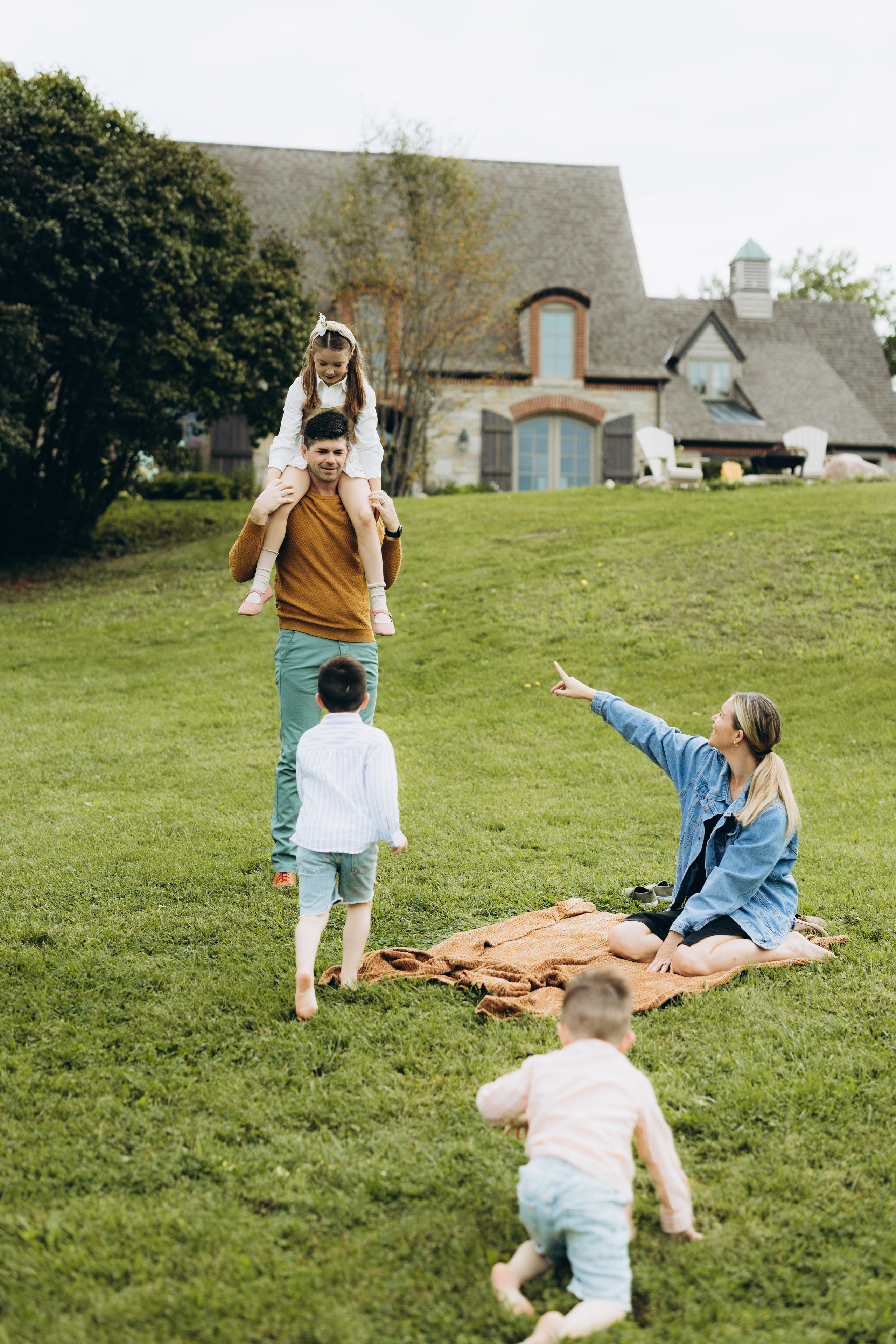 Fall family session. Wedding Photographer Toronto
