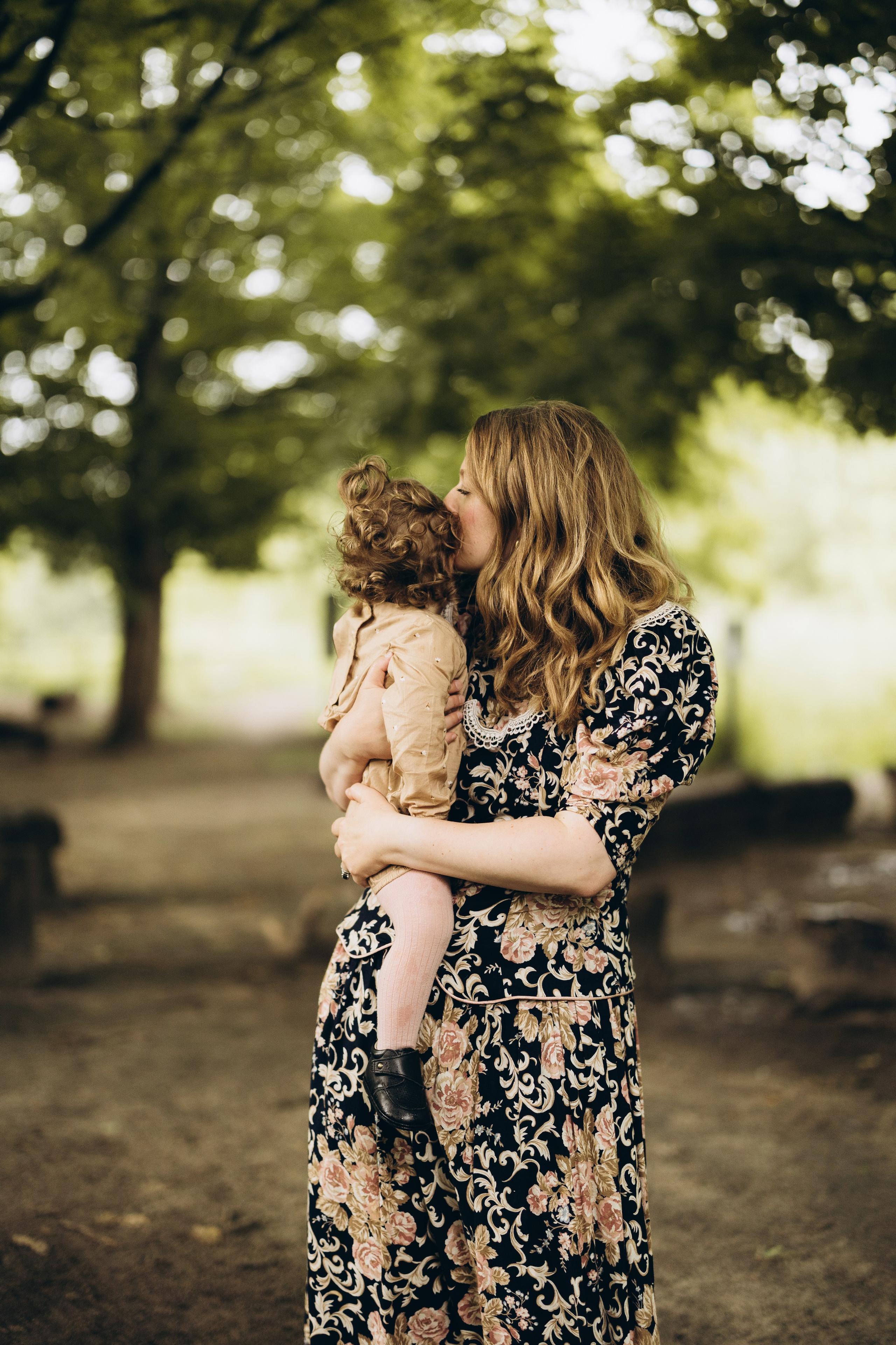 Under the rain. Wedding Photographer Toronto
