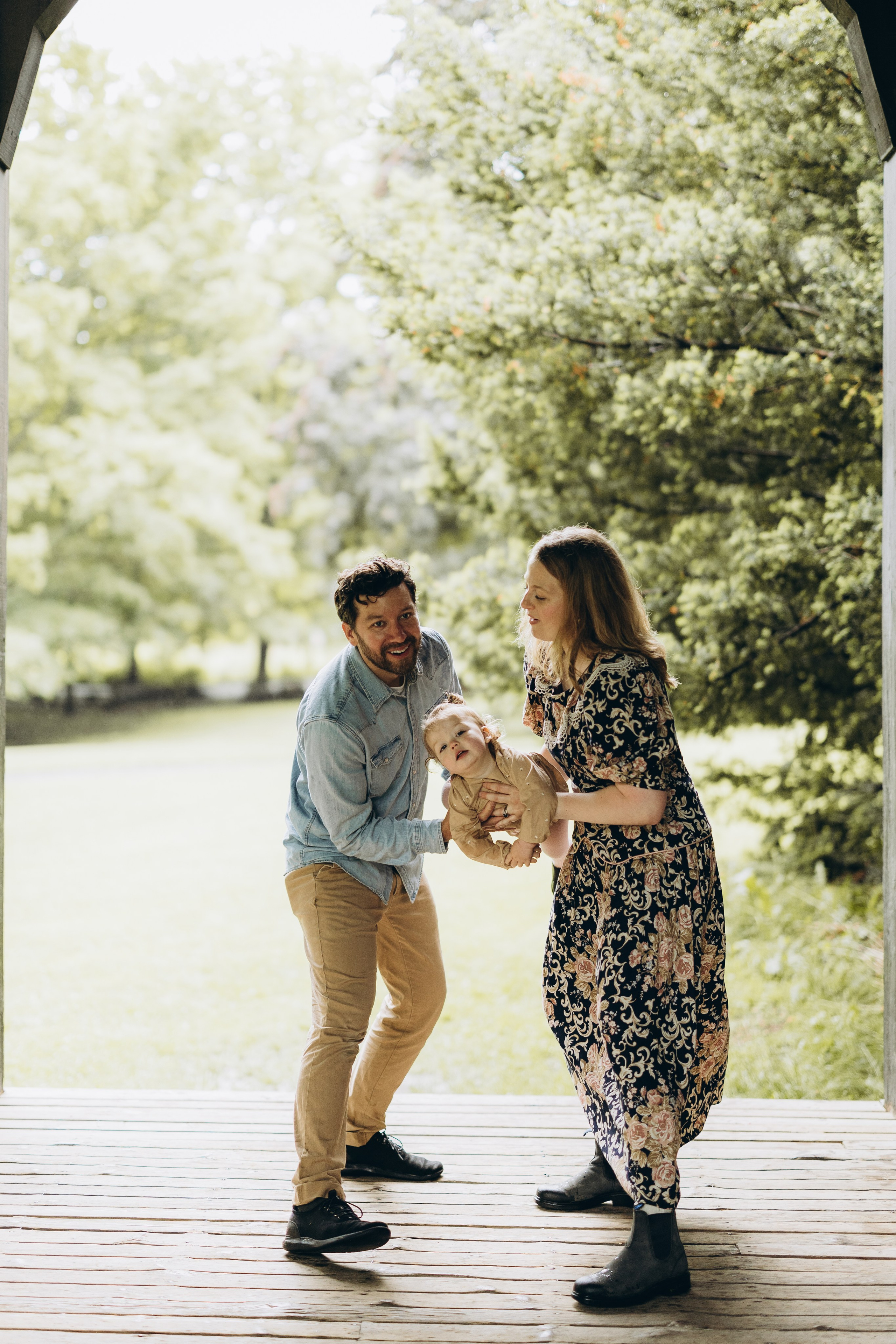 Under the rain. Wedding Photographer Toronto