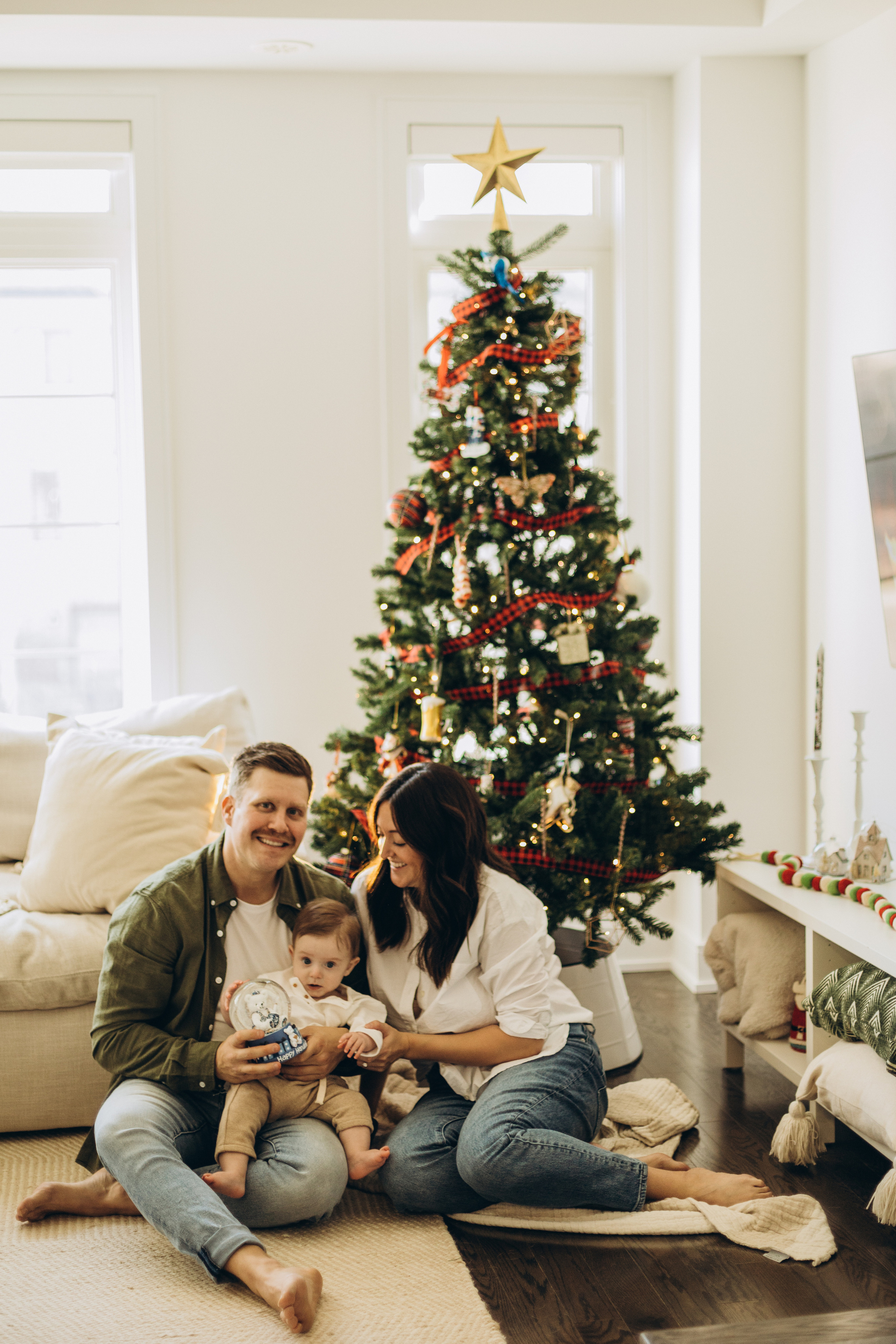 First Christmas. Wedding Photographer Toronto