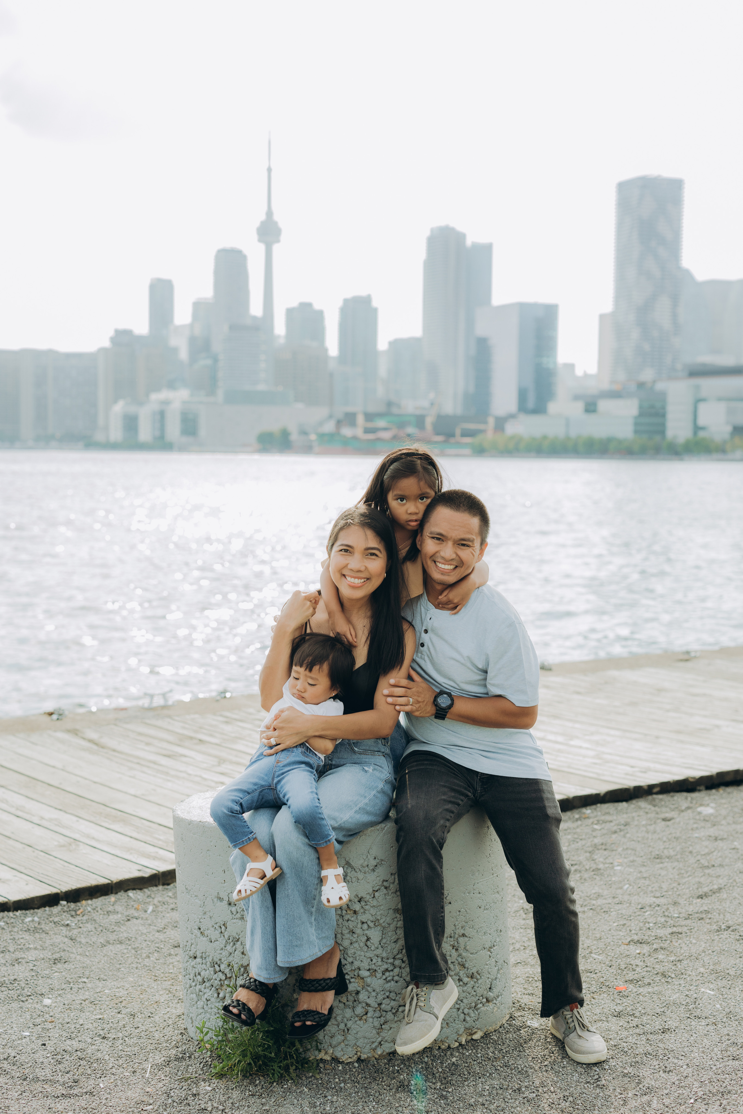 Family session in Toronto. Wedding Photographer Toronto