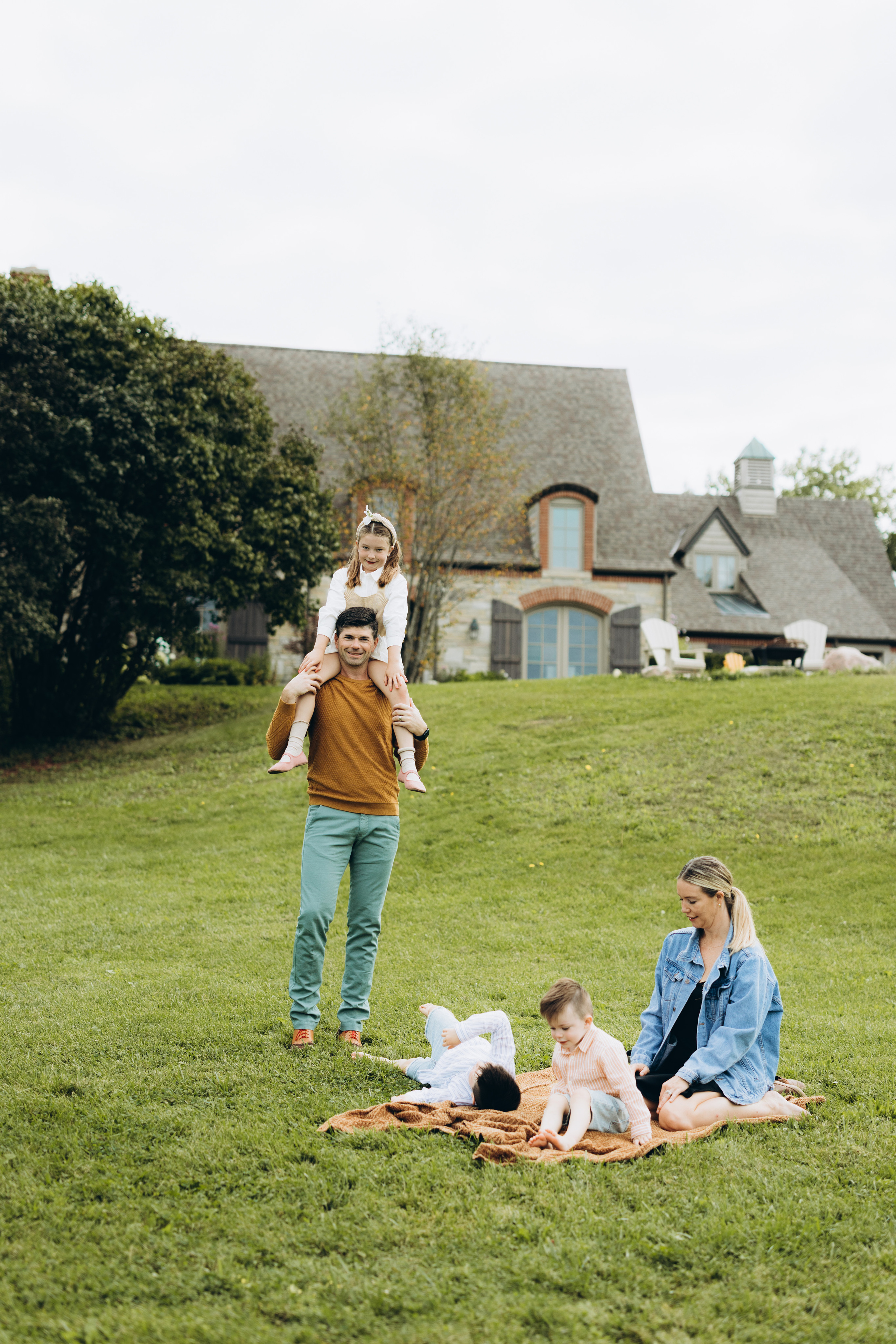 Fall family session. Wedding Photographer Toronto