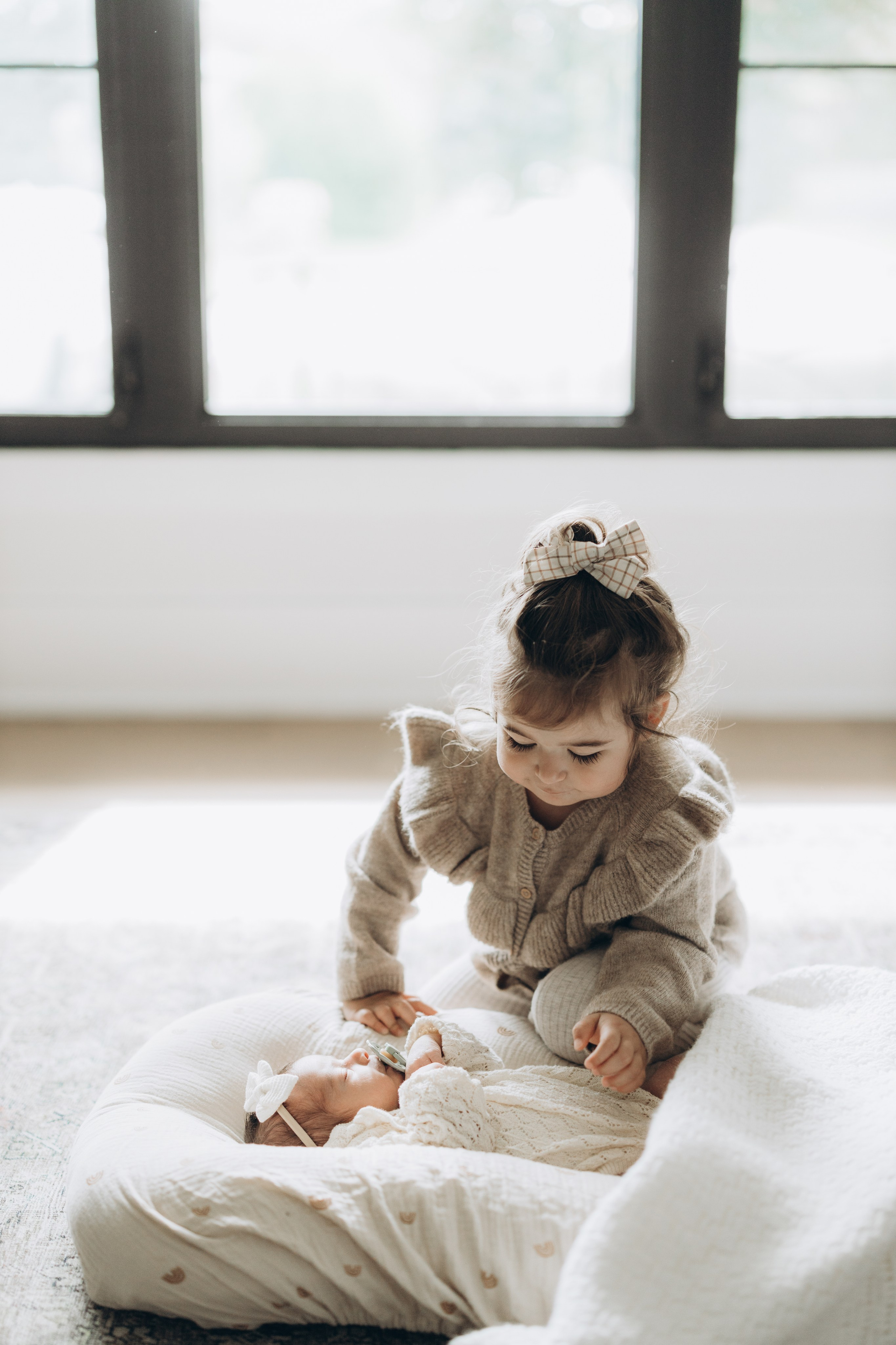 Newborn/family photo session. Wedding Photographer Toronto