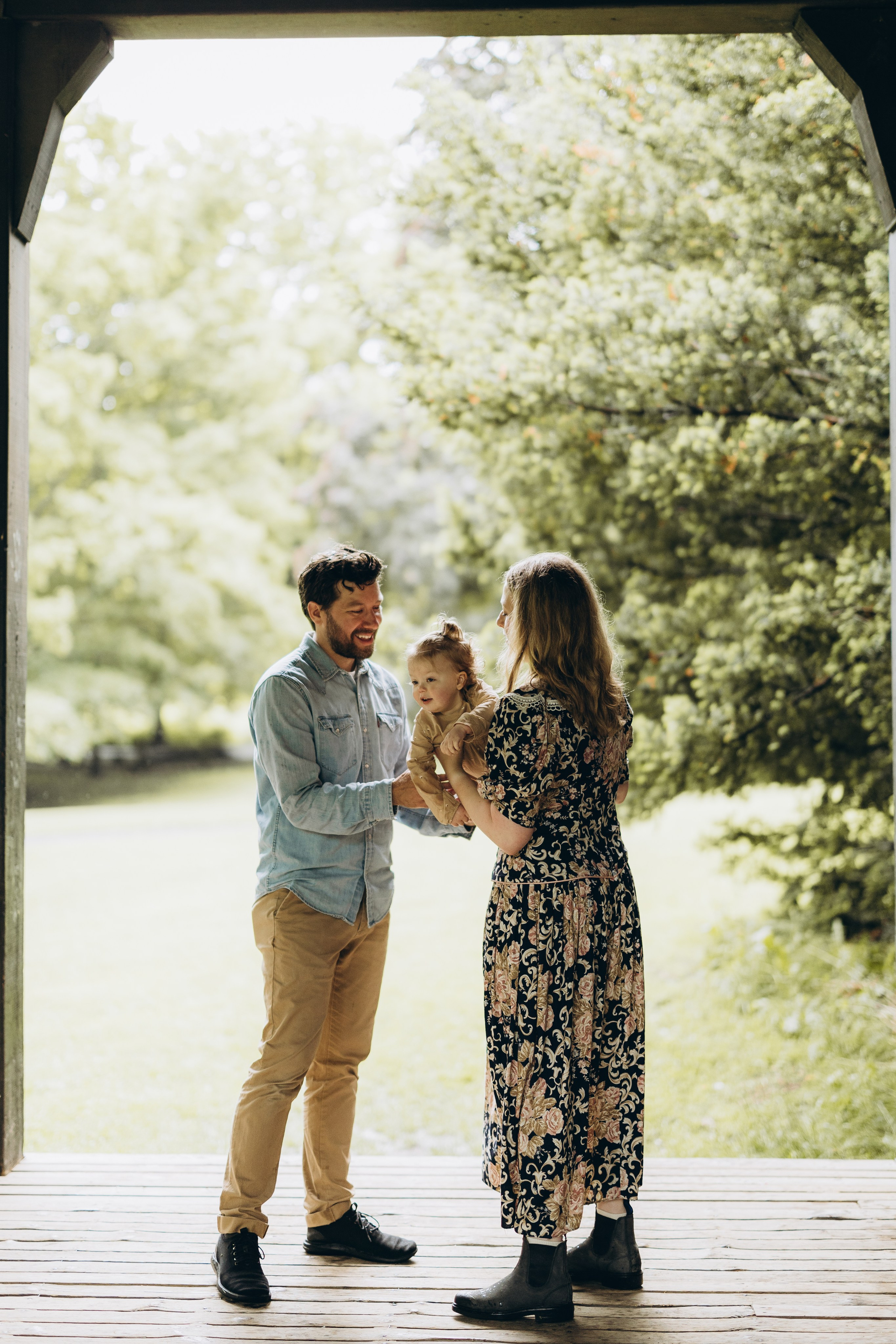 Under the rain. Wedding Photographer Toronto