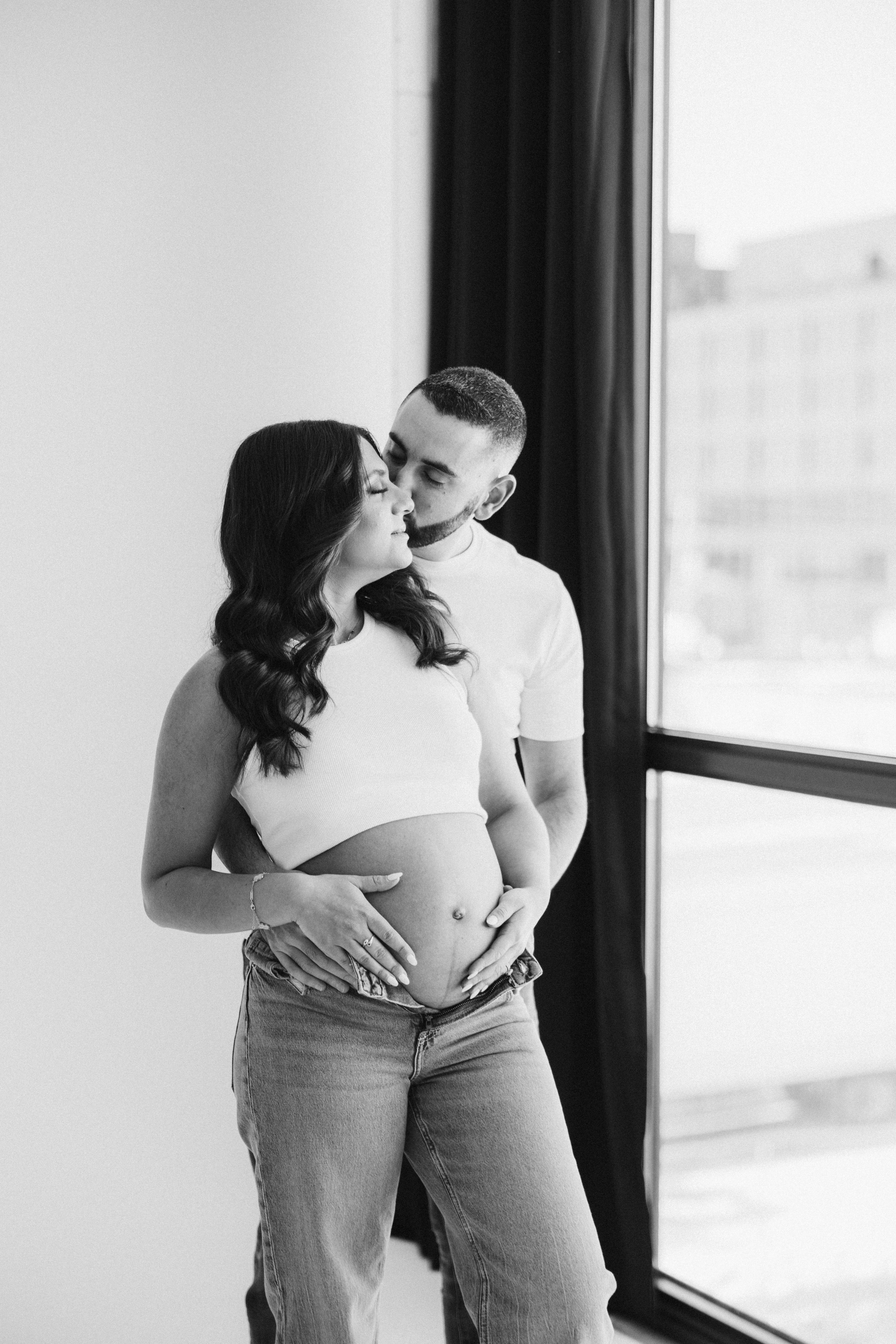 Maternity. Wedding Photographer Toronto