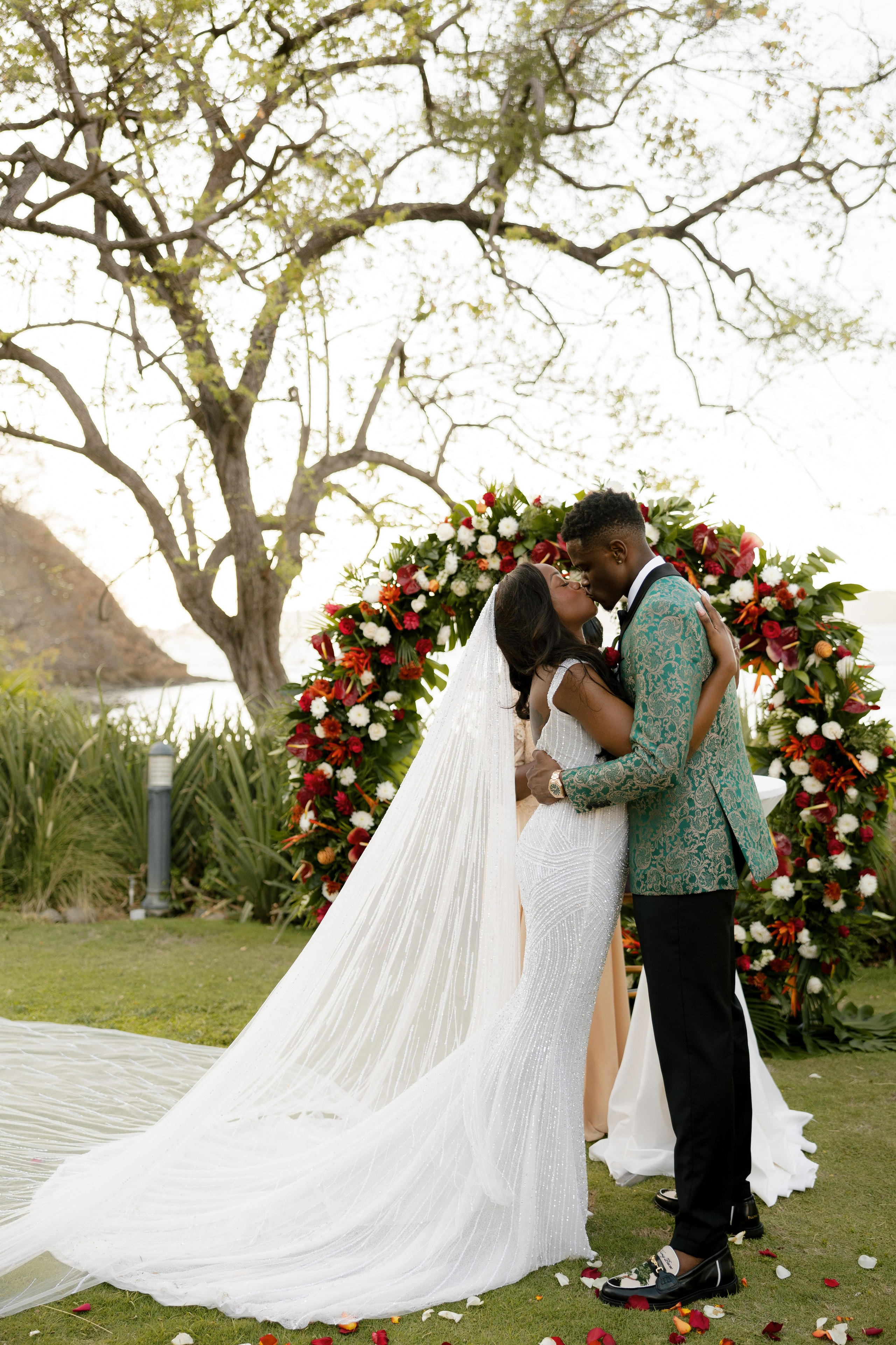 Ashley&Matt (Costa Rica). Wedding Photographer Toronto