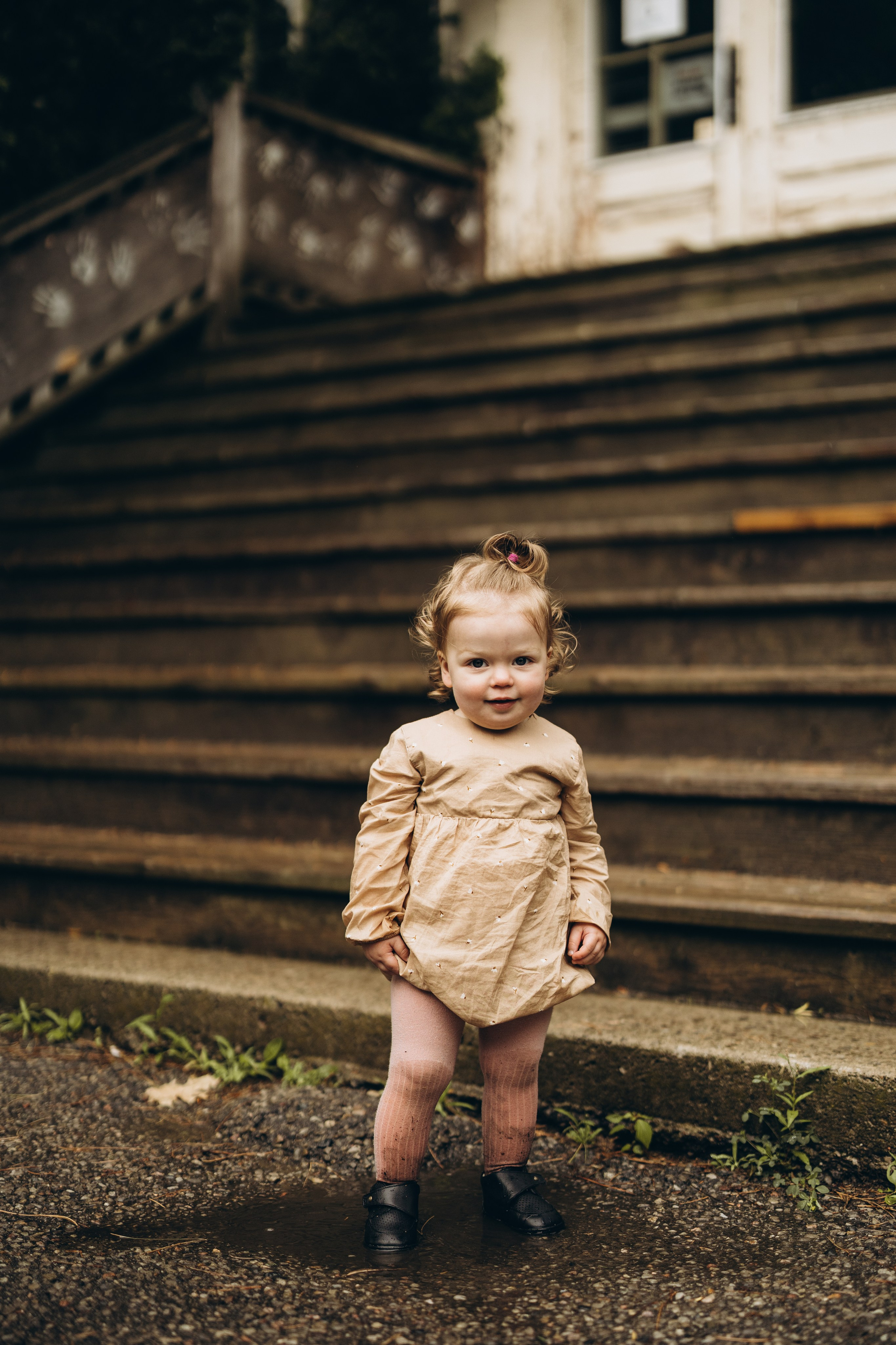 Under the rain. Wedding Photographer Toronto