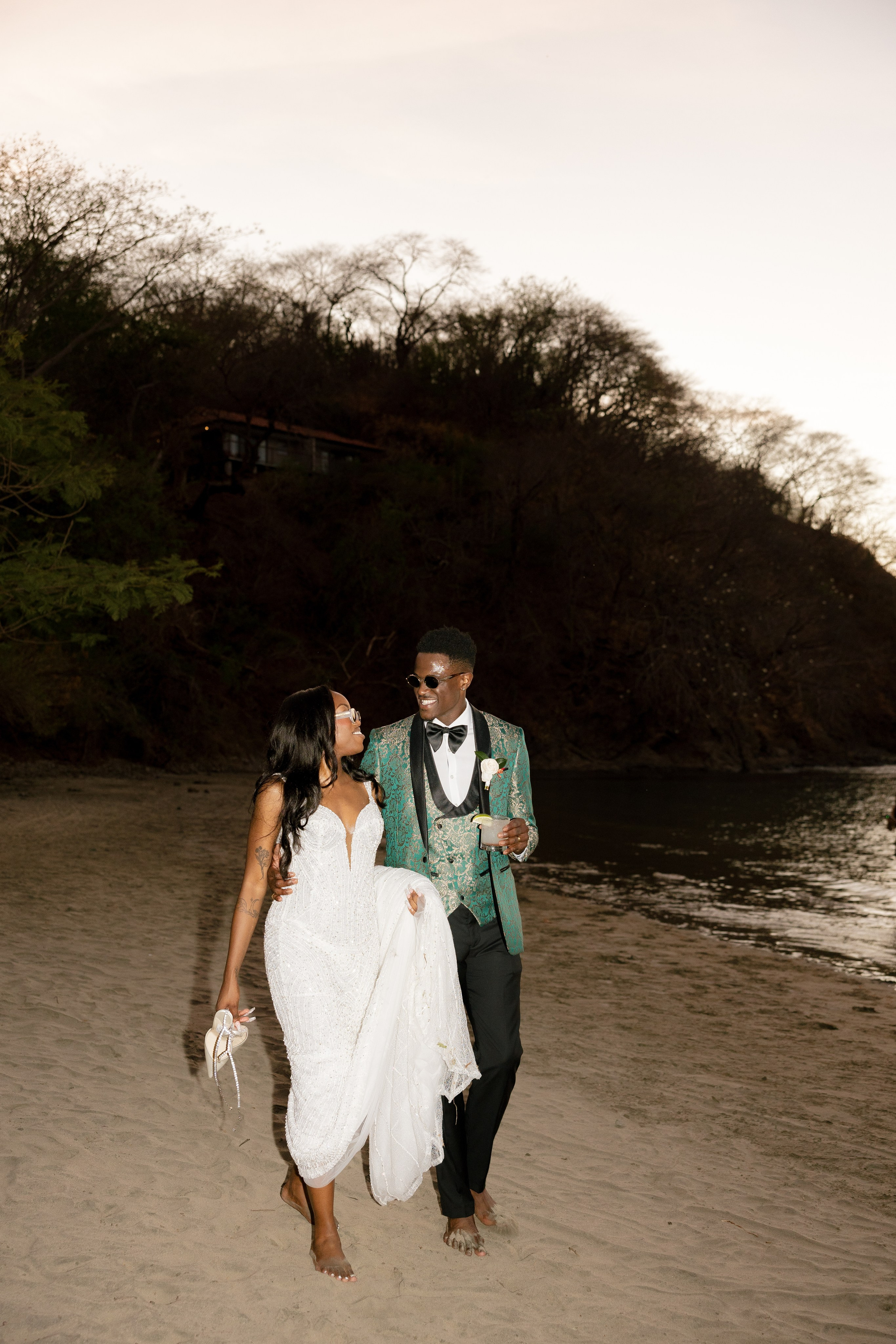 Ashley&Matt (Costa Rica). Wedding Photographer Toronto