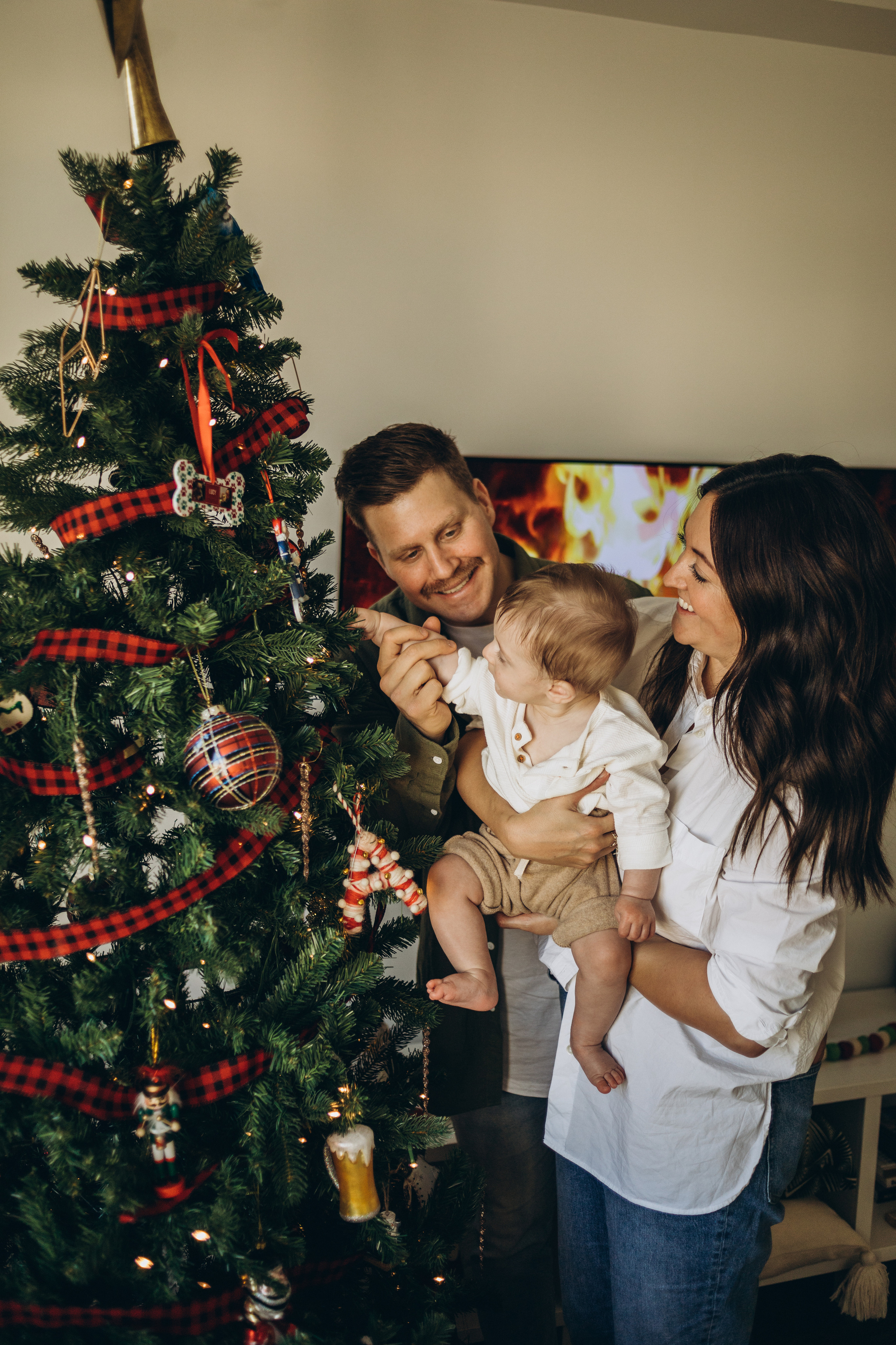 First Christmas. Wedding Photographer Toronto