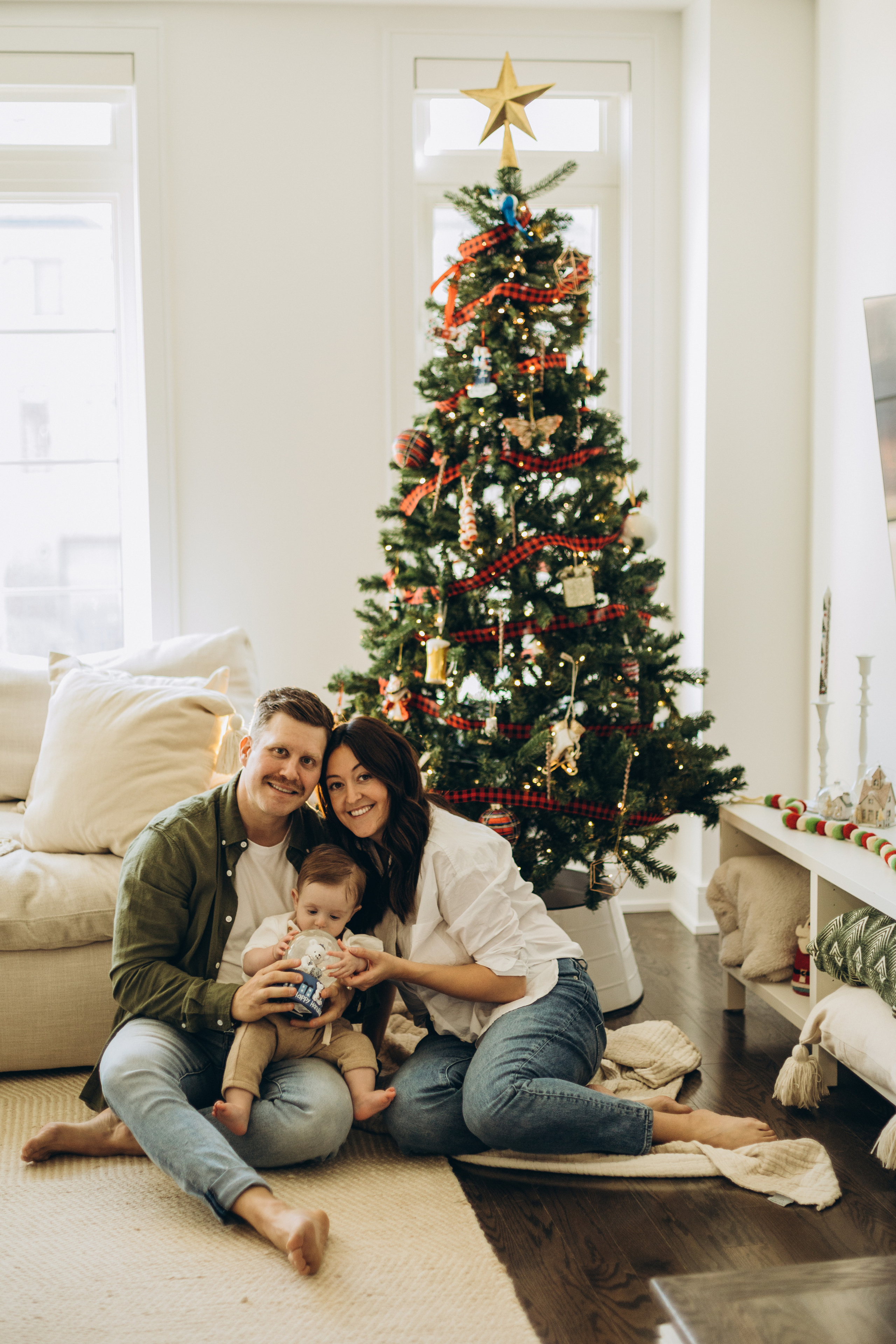 First Christmas. Wedding Photographer Toronto
