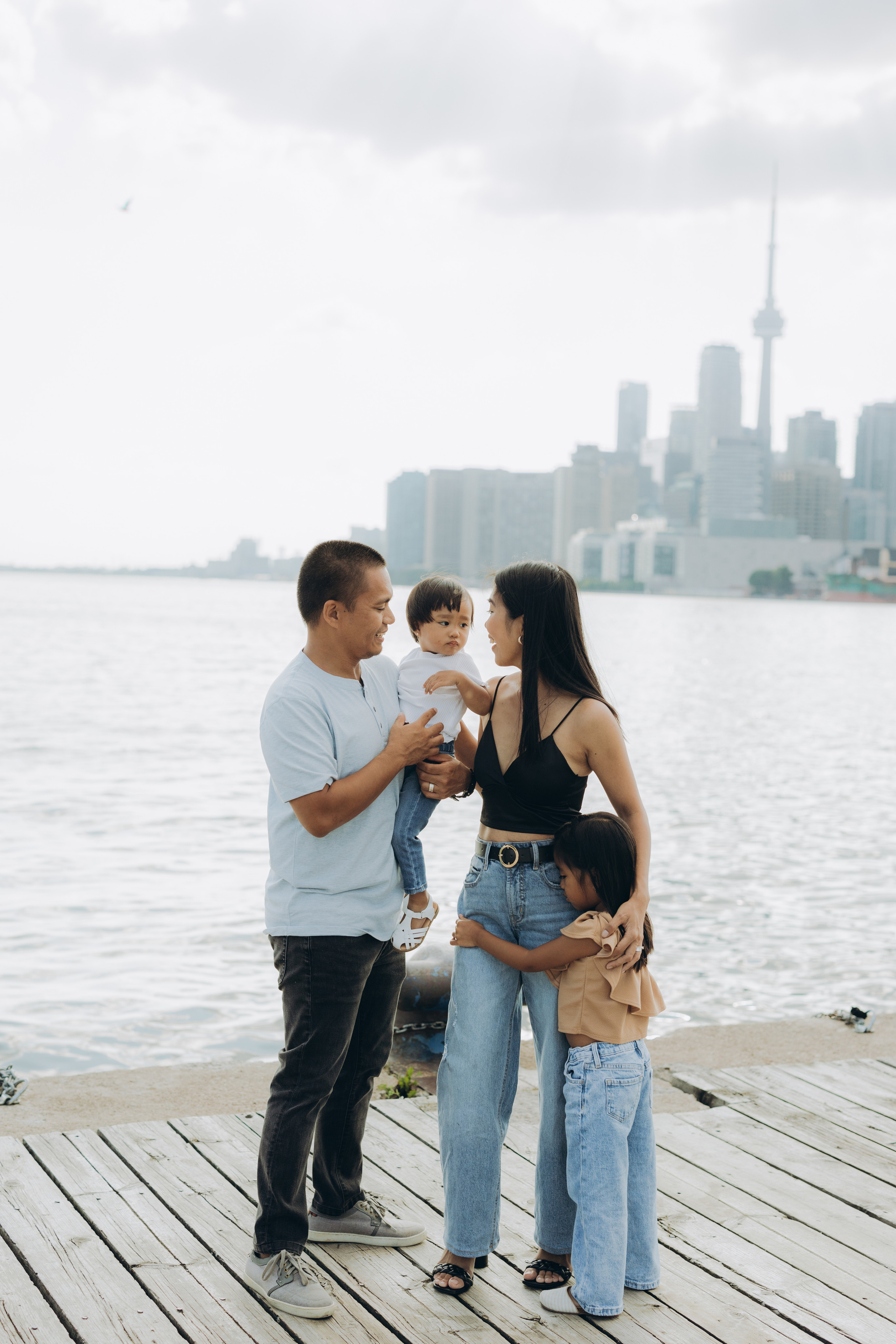 Family session in Toronto. Wedding Photographer Toronto