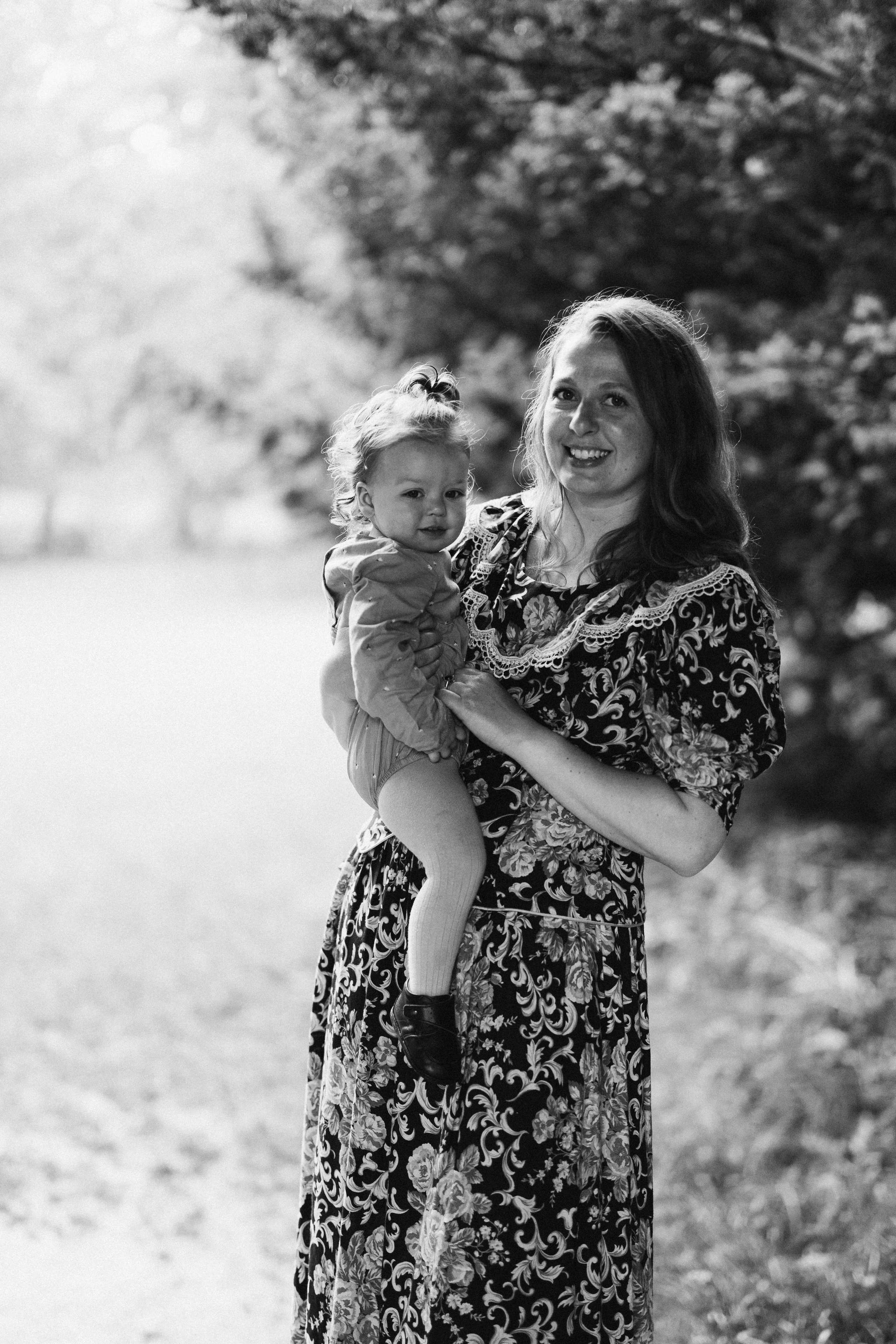 Under the rain. Wedding Photographer Toronto