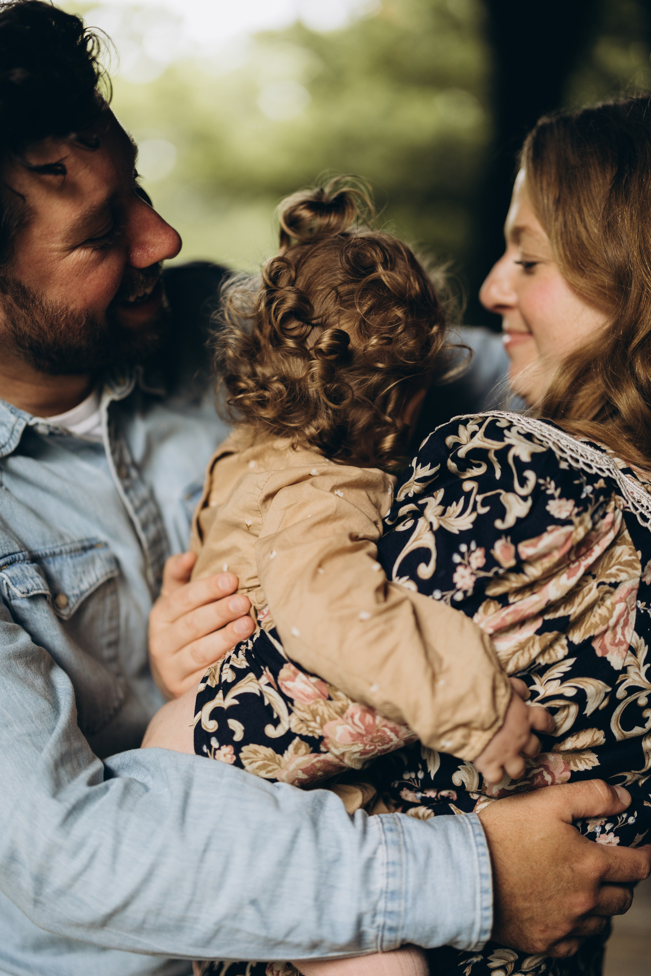 Under the rain. Wedding Photographer Toronto