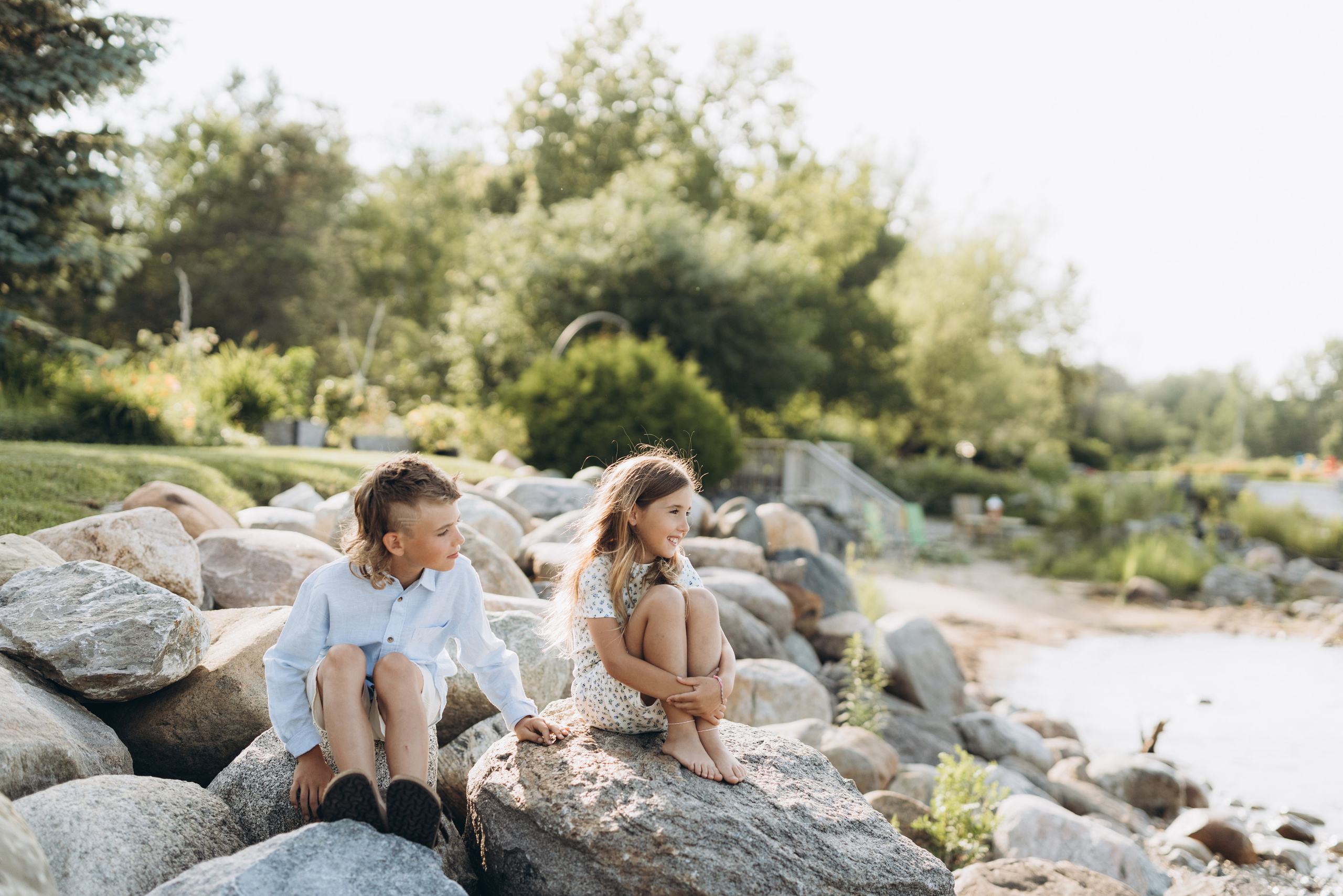 Family time. Wedding Photographer Toronto
