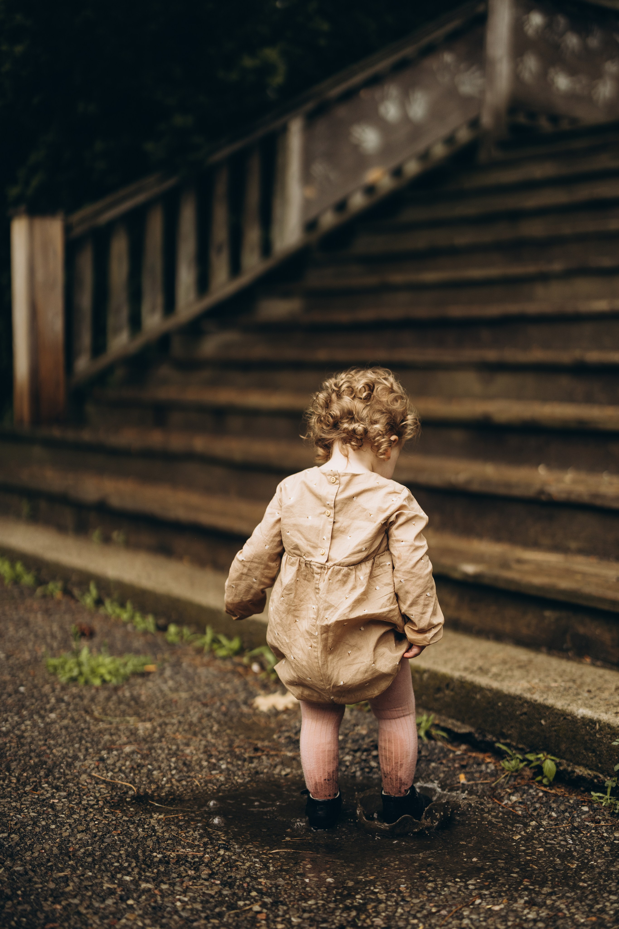 Under the rain. Wedding Photographer Toronto