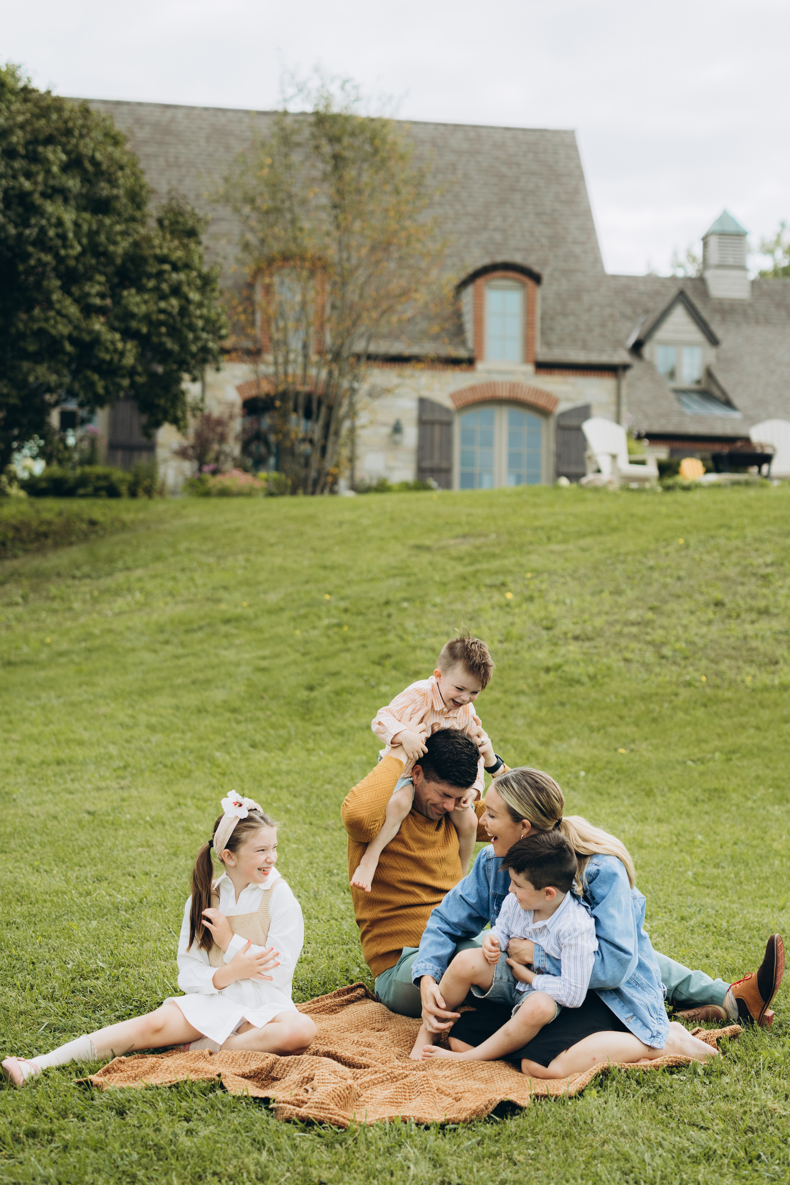 Fall family session. Wedding Photographer Toronto