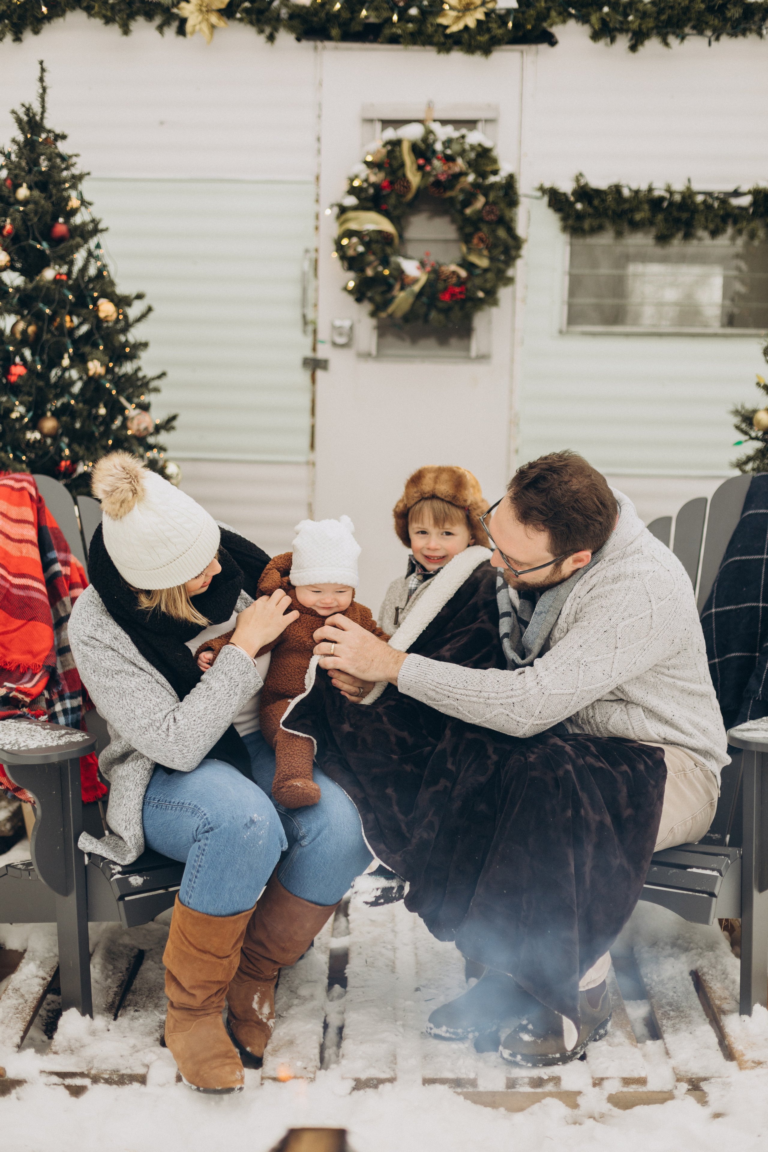 Family time. Wedding Photographer Toronto
