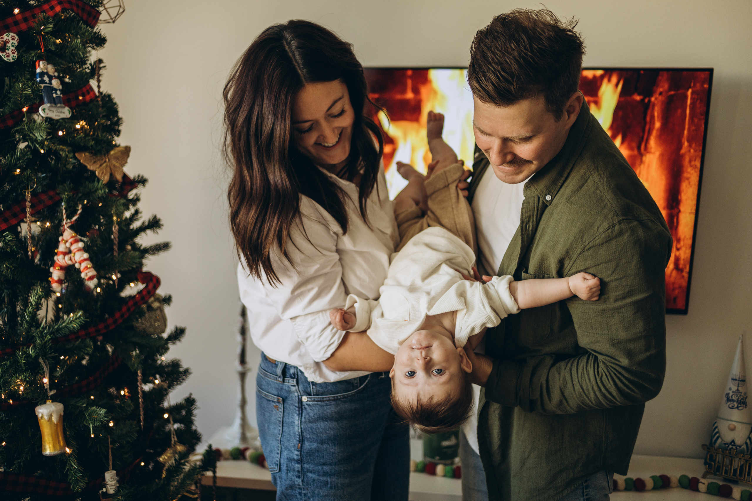 First Christmas. Wedding Photographer Toronto