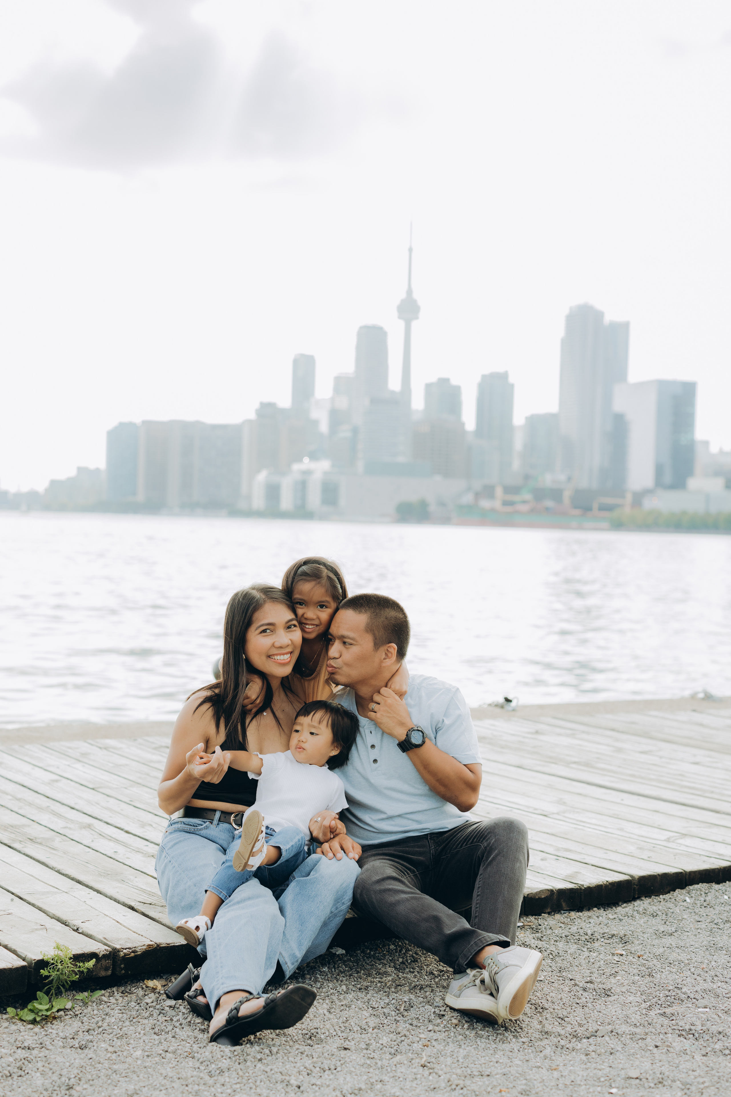 Family session in Toronto. Wedding Photographer Toronto
