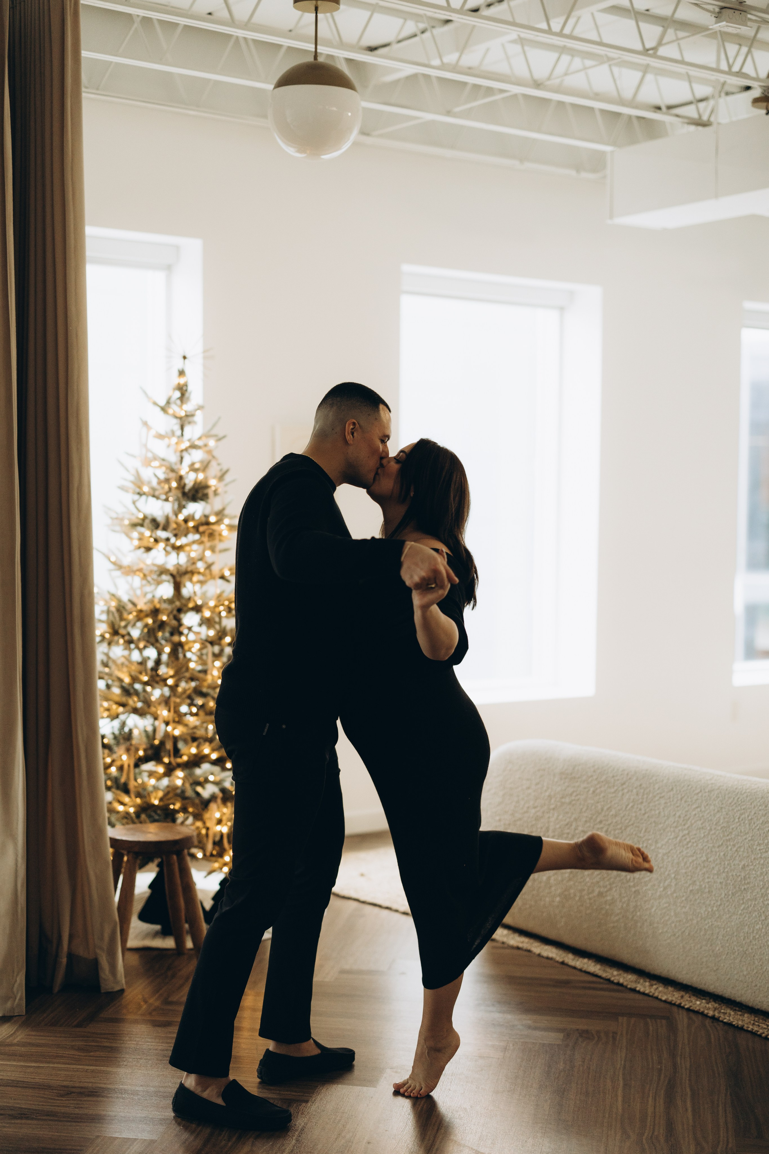 Maternity photo session. Wedding Photographer Toronto