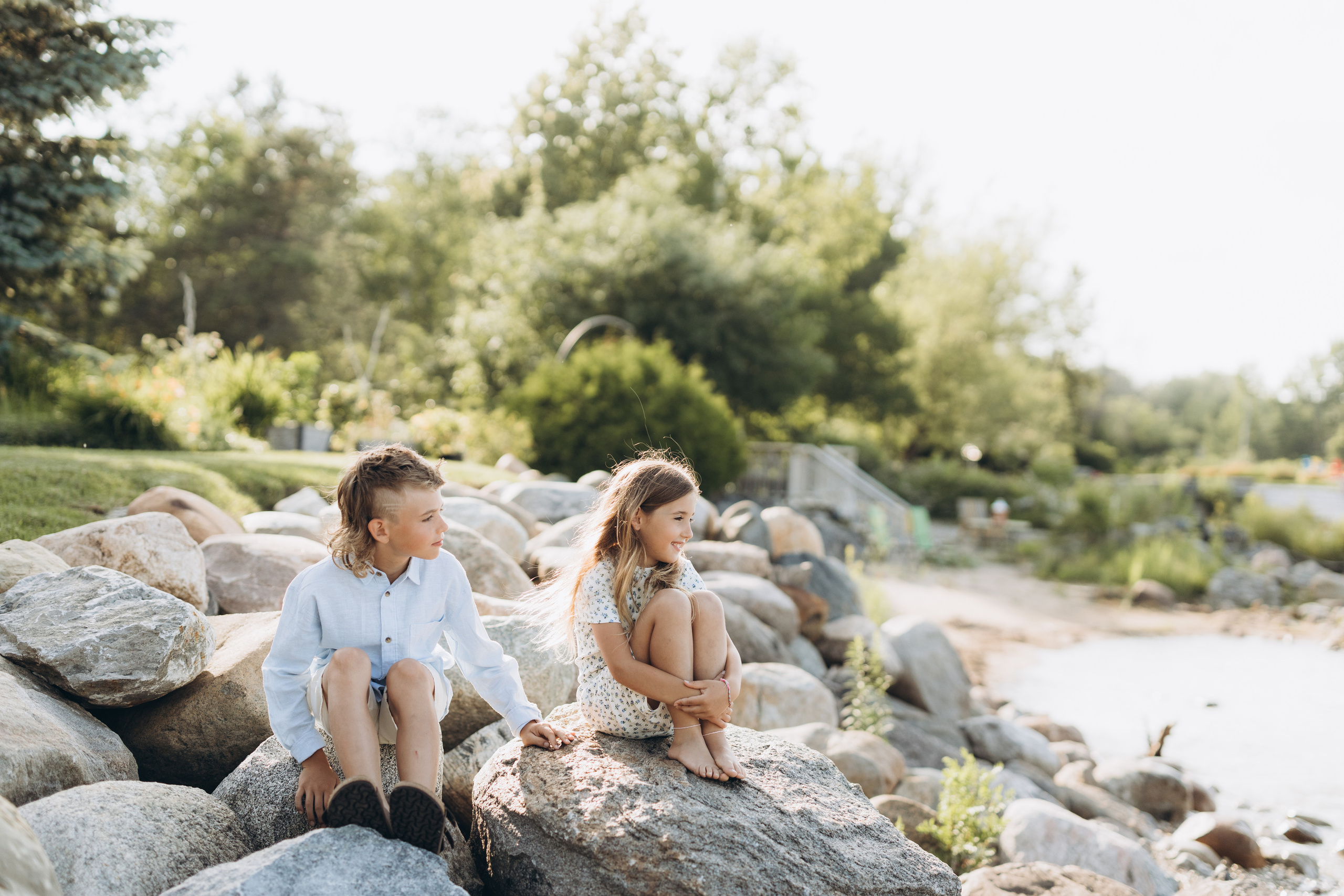 Family time. Wedding Photographer Toronto