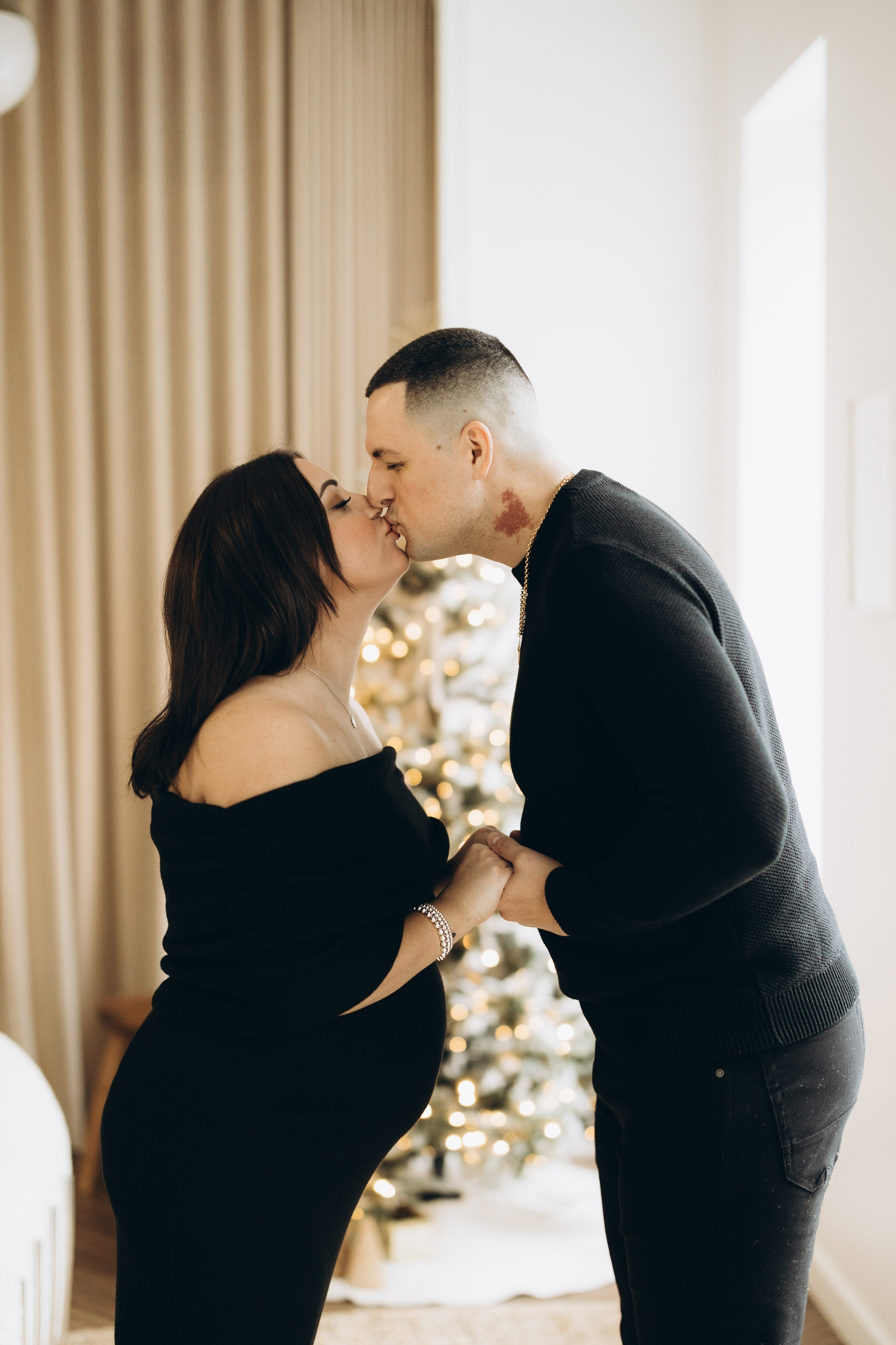 Maternity photo session. Wedding Photographer Toronto