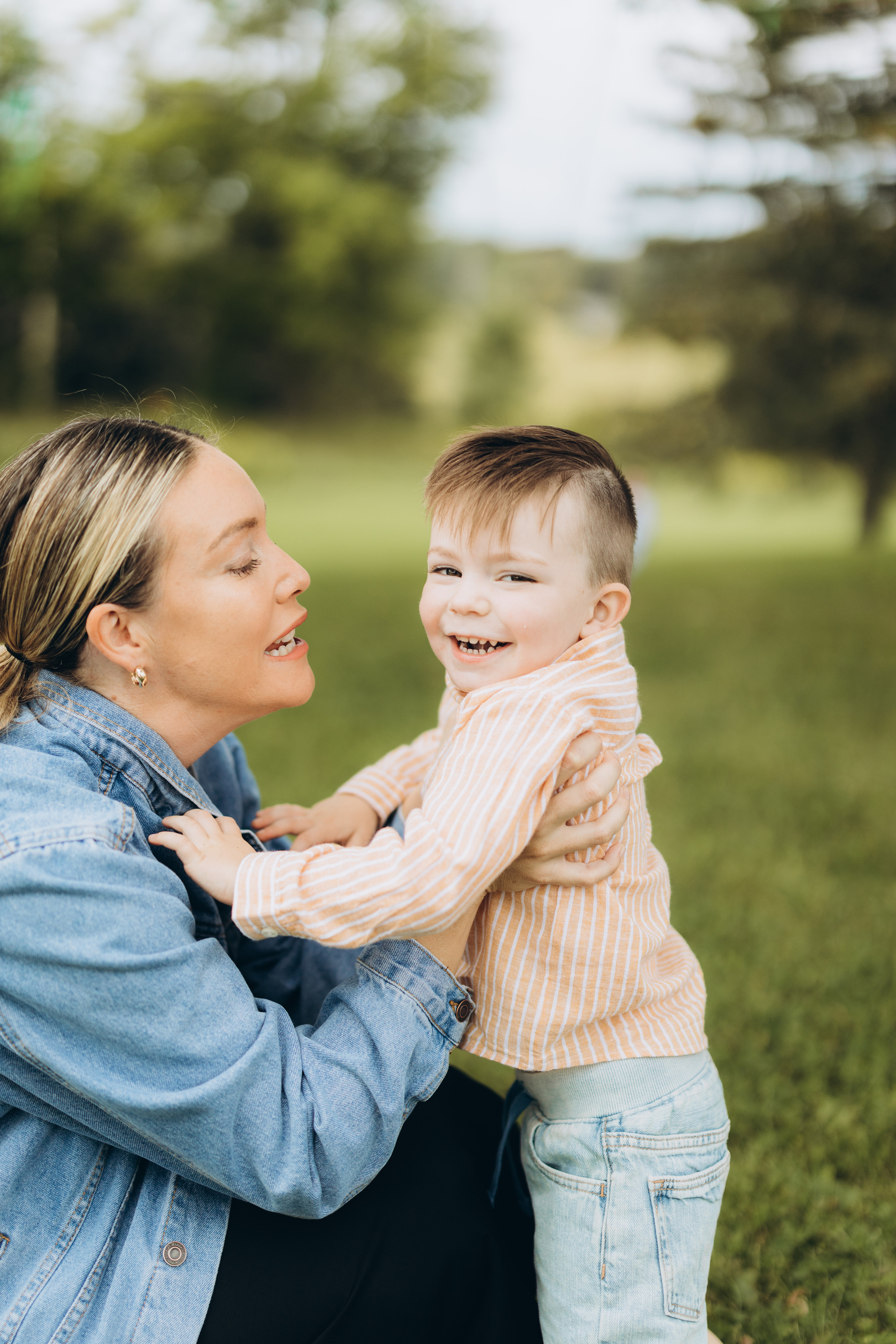 Fall family session. Wedding Photographer Toronto