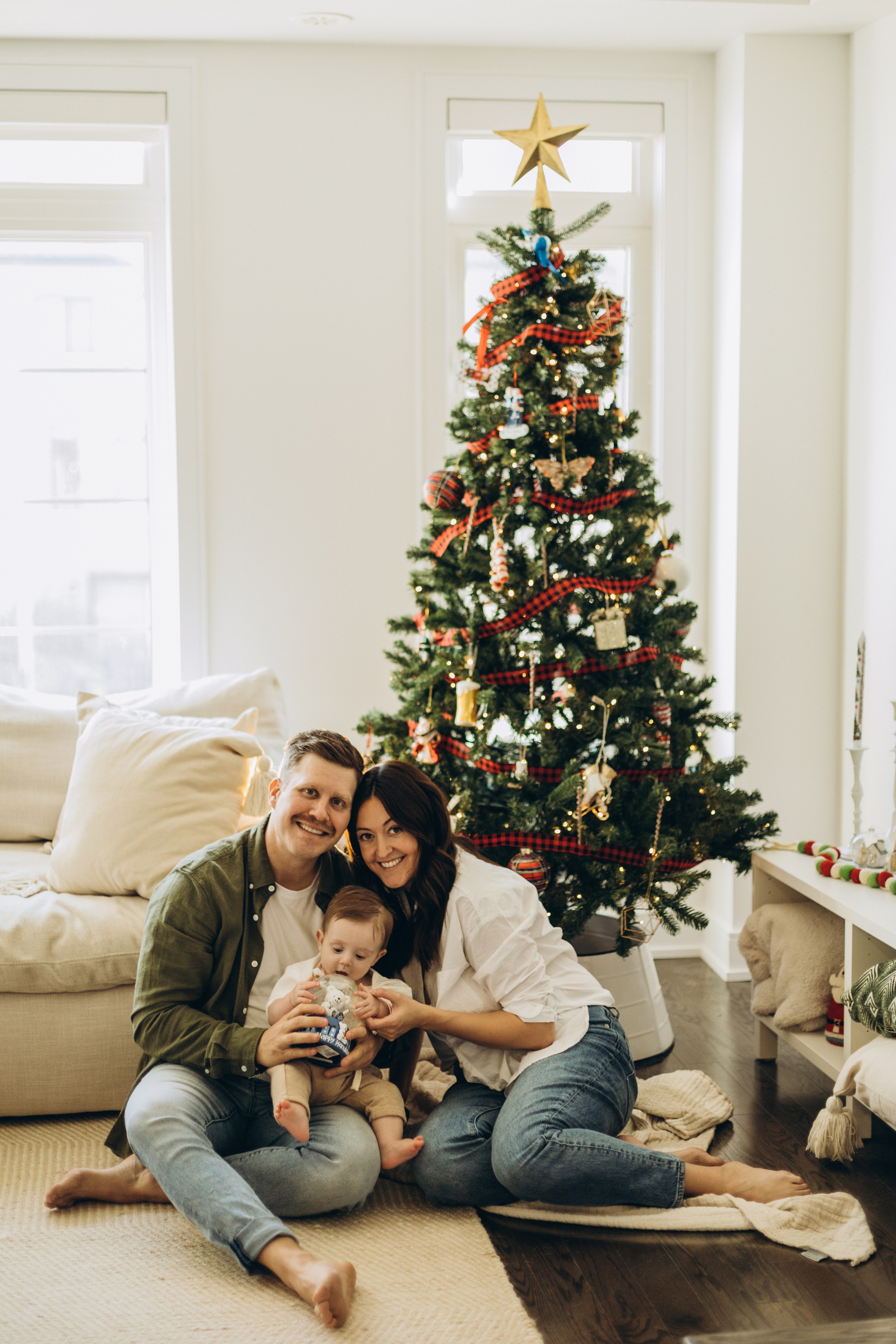 First Christmas. Wedding Photographer Toronto