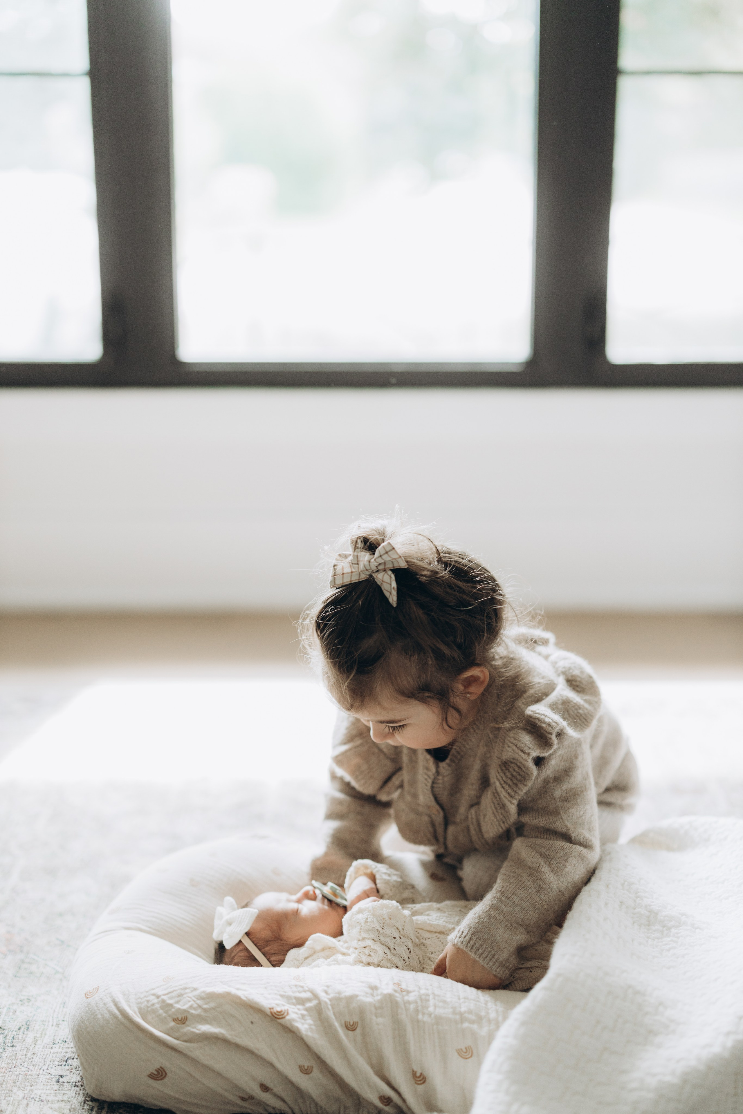 Newborn/family photo session. Wedding Photographer Toronto