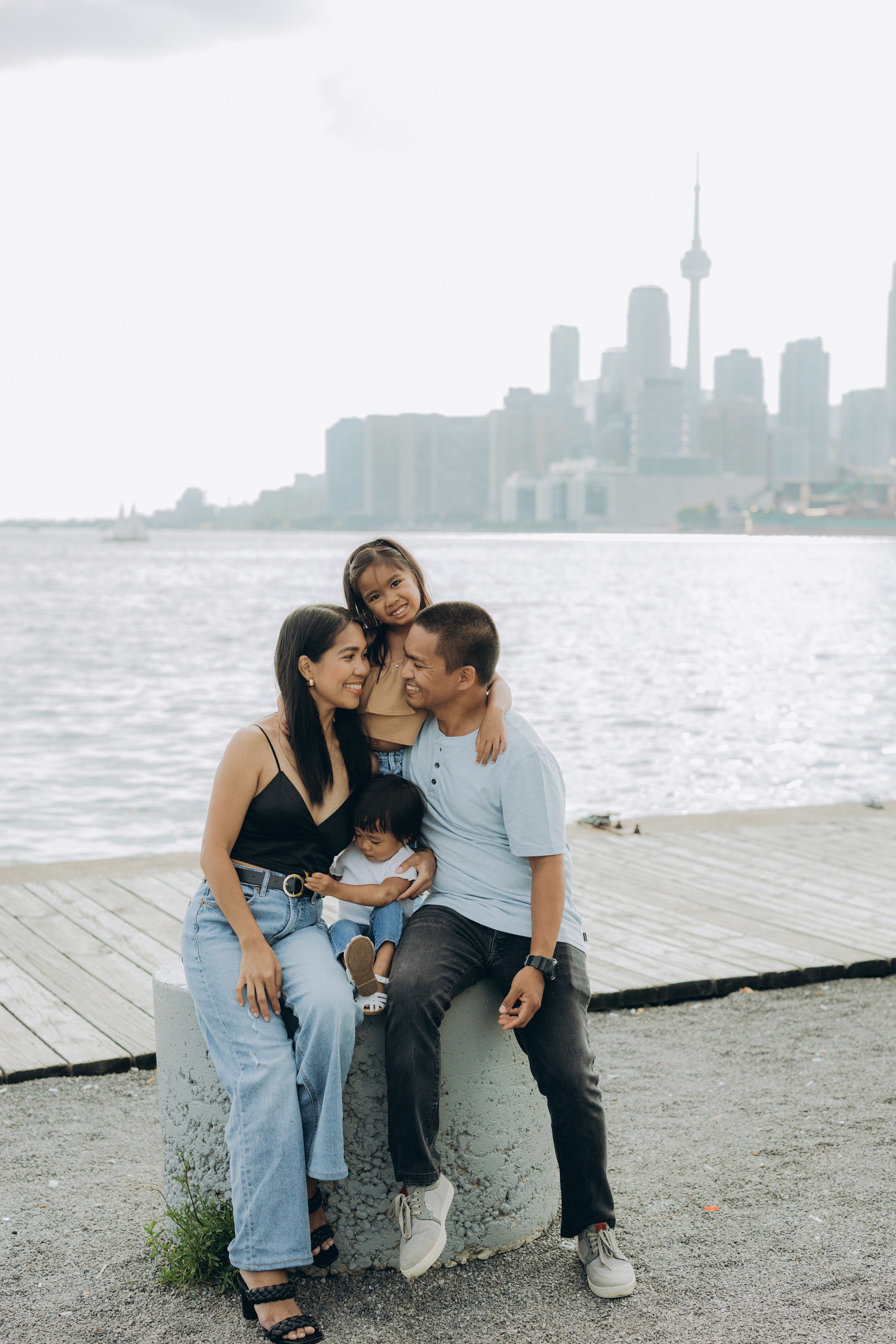 Family session in Toronto. Wedding Photographer Toronto