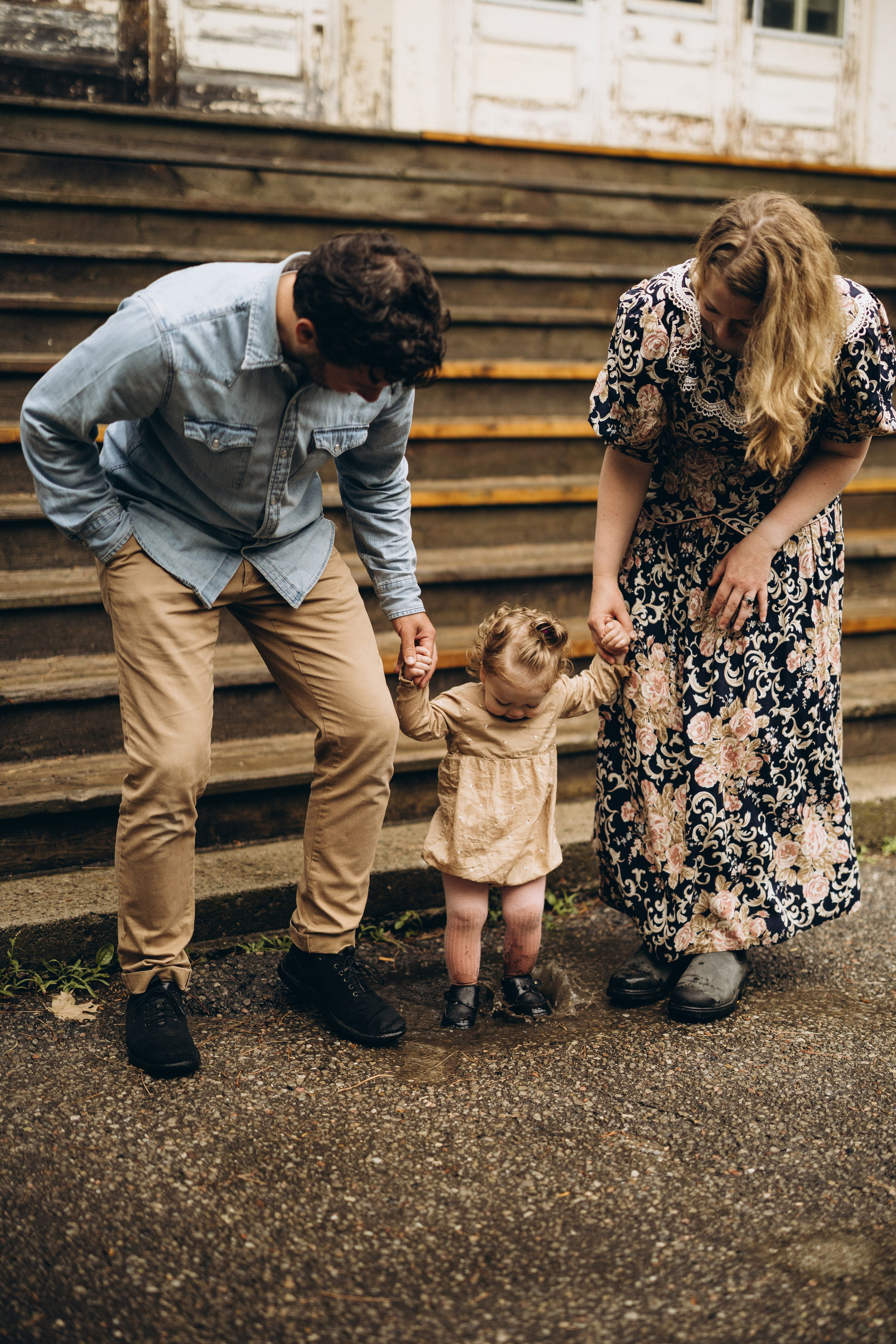 Under the rain. Wedding Photographer Toronto