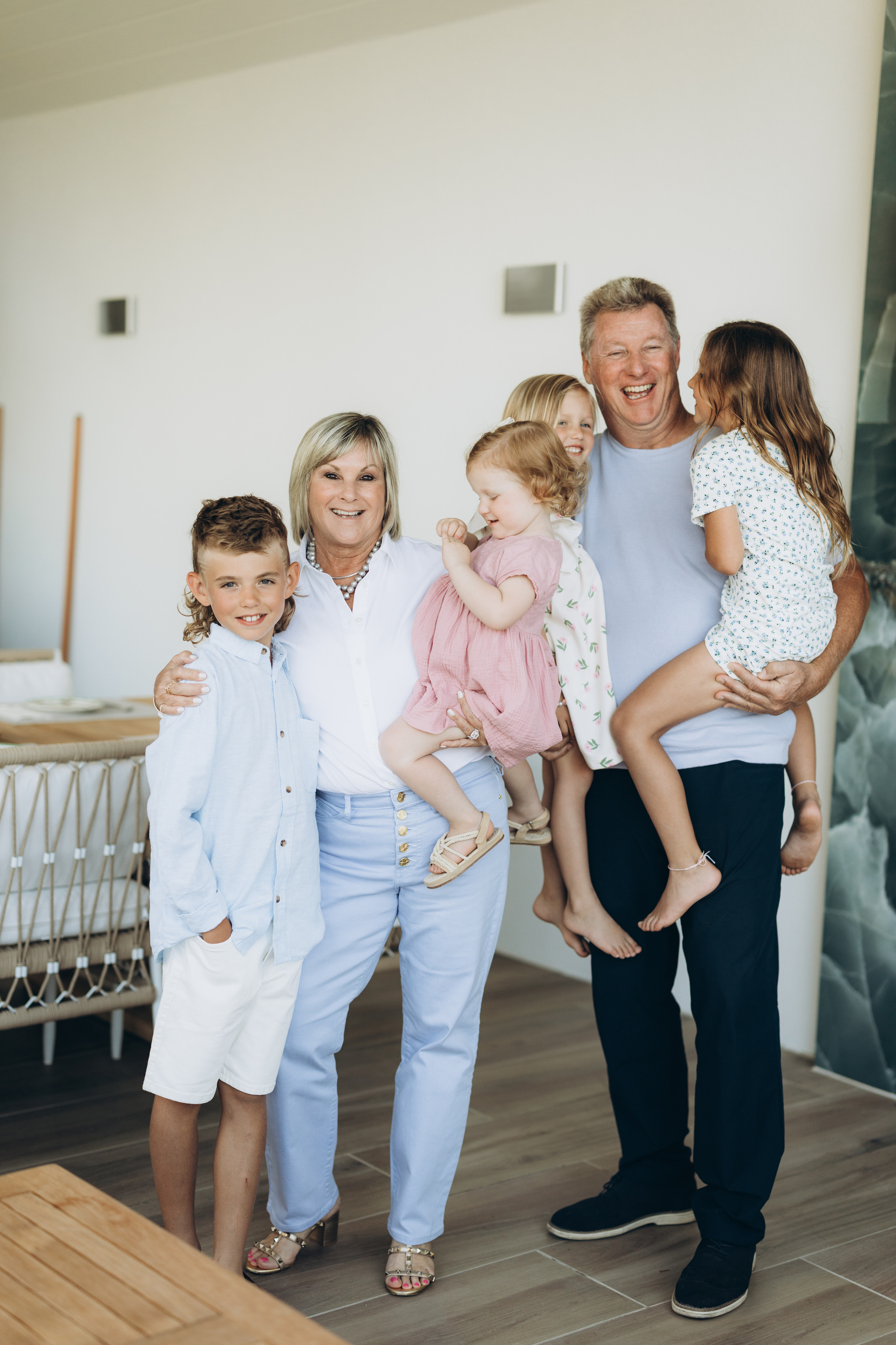 Family time. Wedding Photographer Toronto