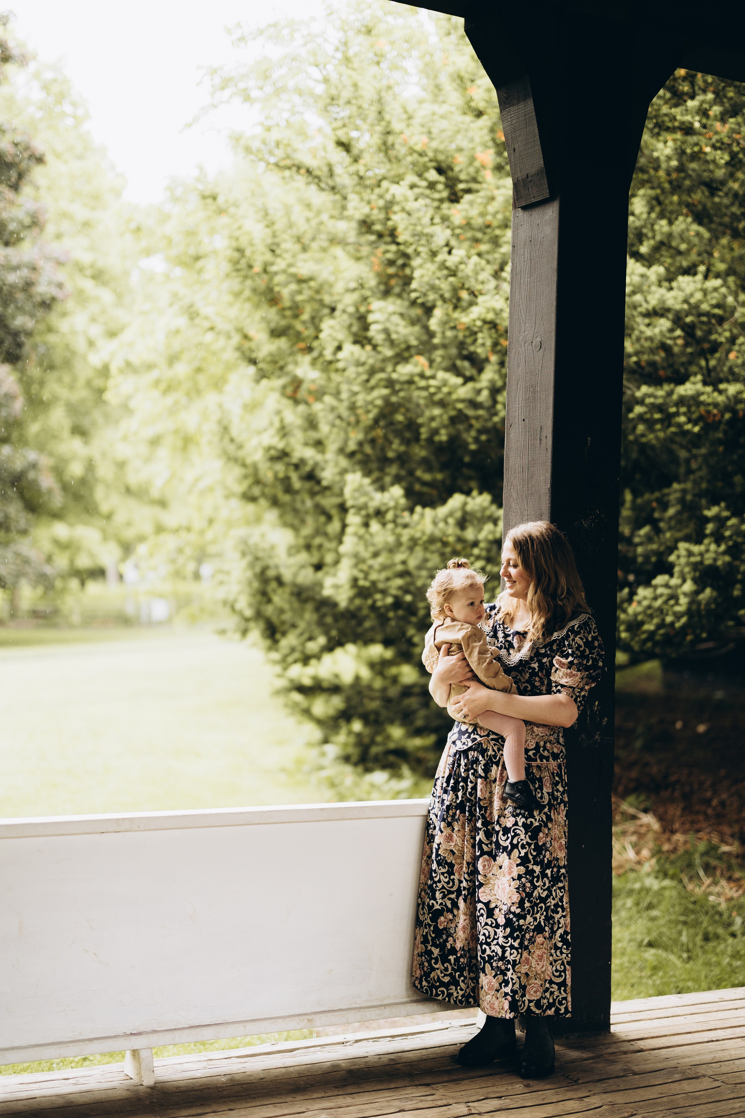 Under the rain. Wedding Photographer Toronto