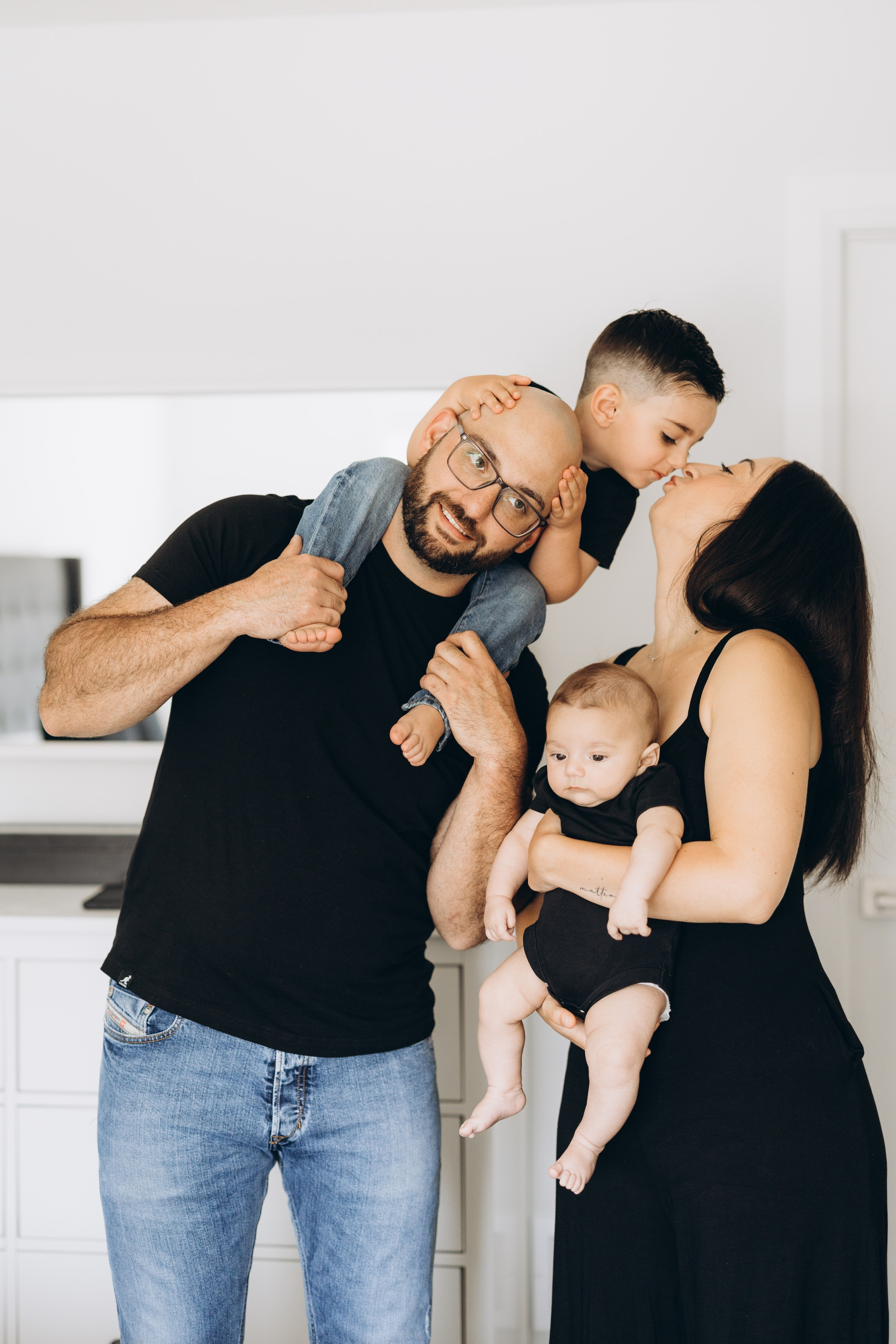 Sima family. Wedding Photographer Toronto