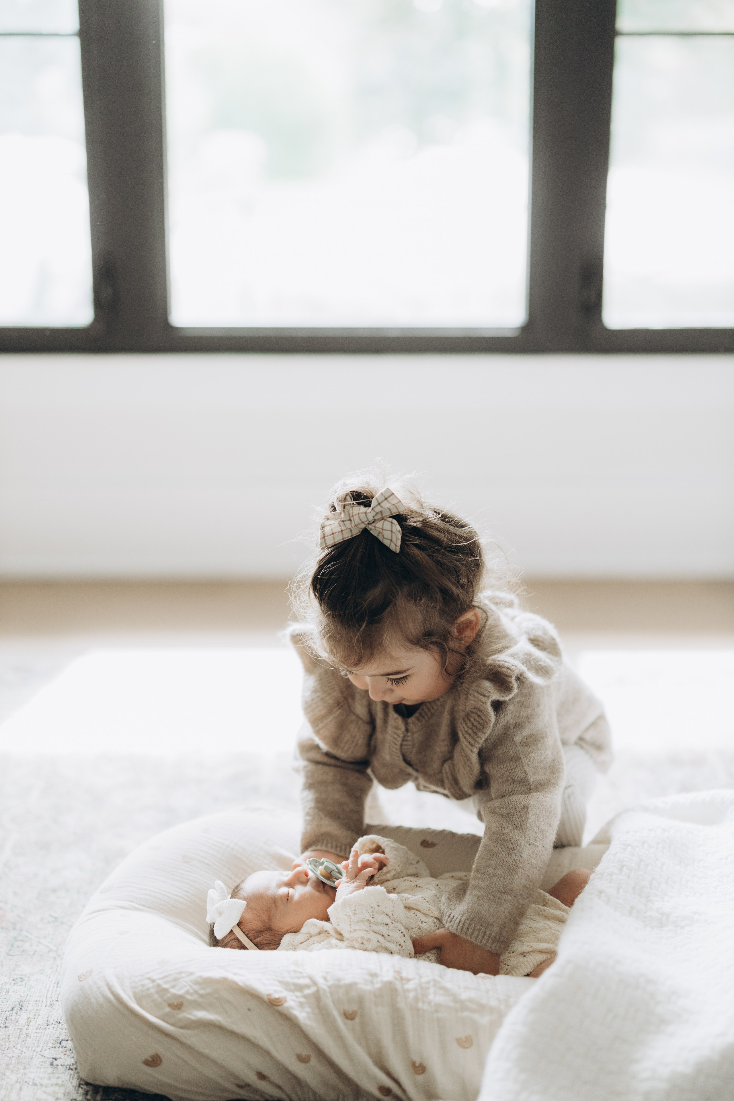 Newborn/family photo session. Wedding Photographer Toronto