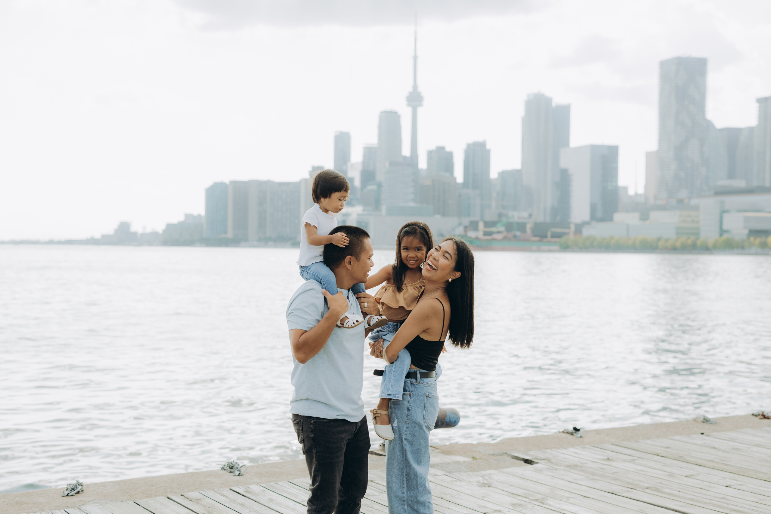 Family session in Toronto. Wedding Photographer Toronto