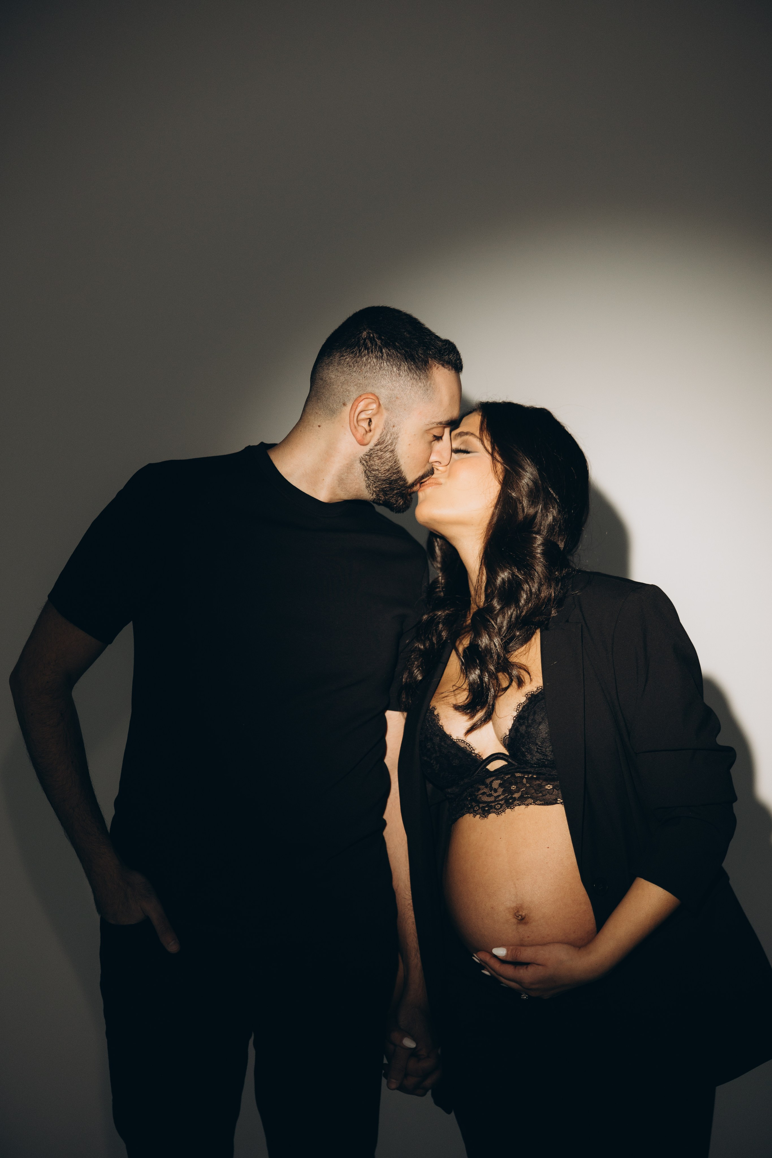 Maternity. Wedding Photographer Toronto