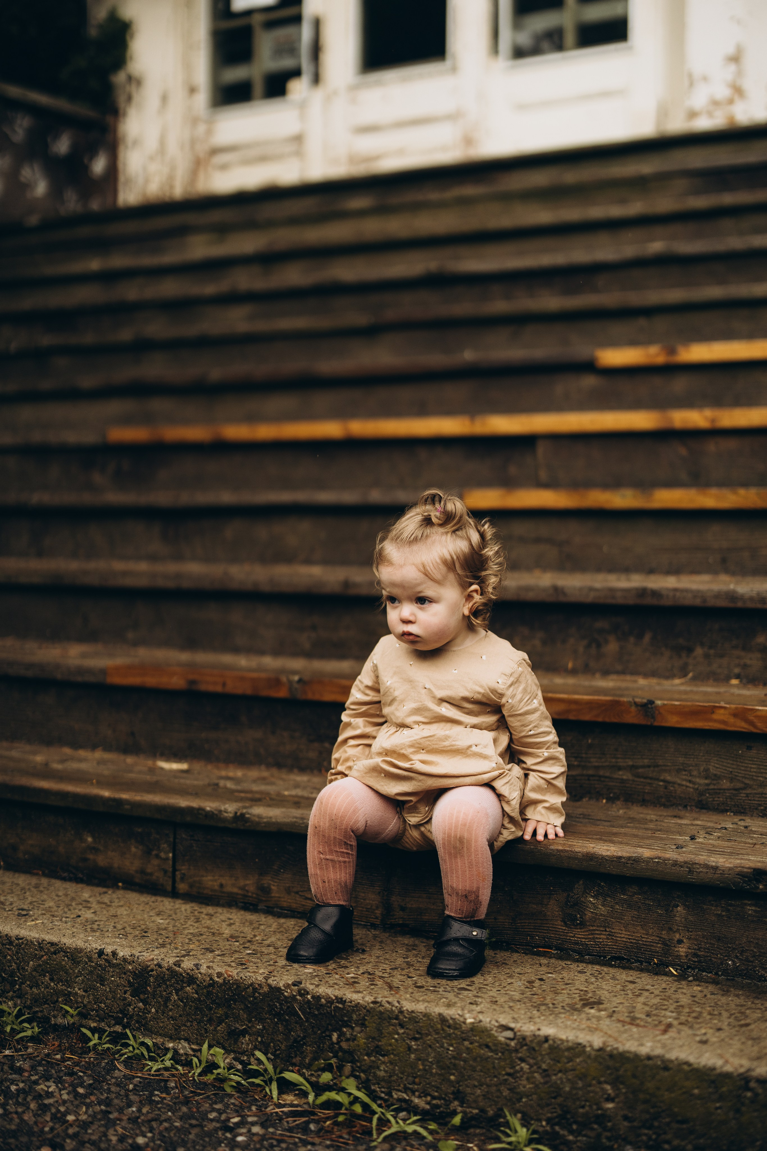 Under the rain. Wedding Photographer Toronto
