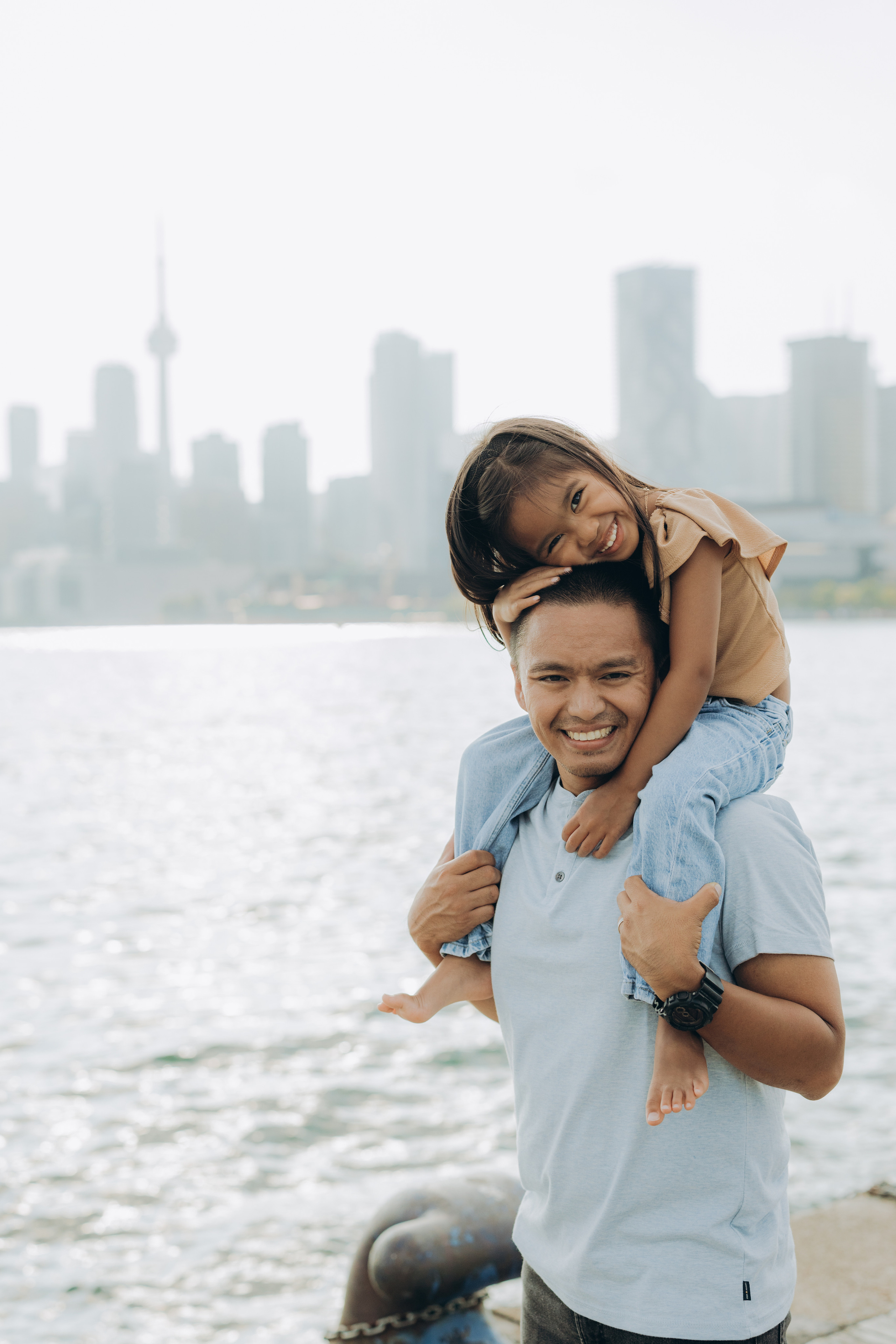 Family session in Toronto. Wedding Photographer Toronto