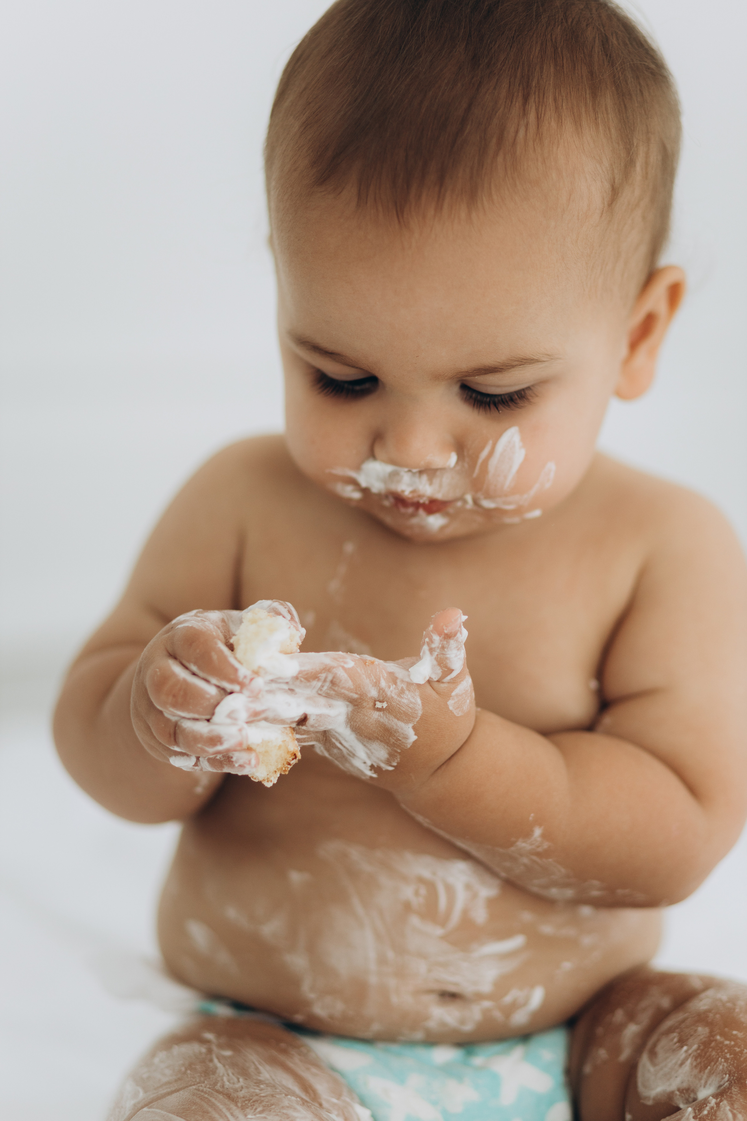 Cake smash. Wedding Photographer Toronto